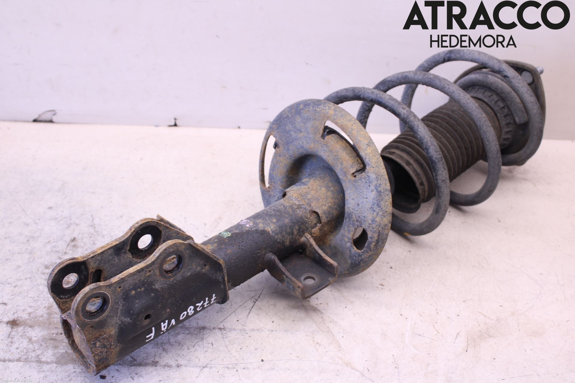 Mazda 3 III 14-19 Fjäderben Fram Vänster