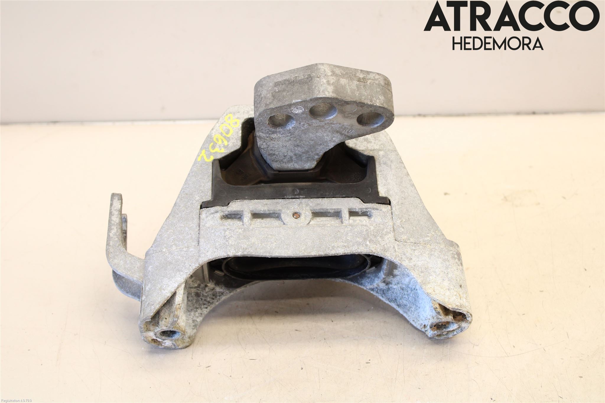 Opel ASTRA J 10-15 Motorkudde