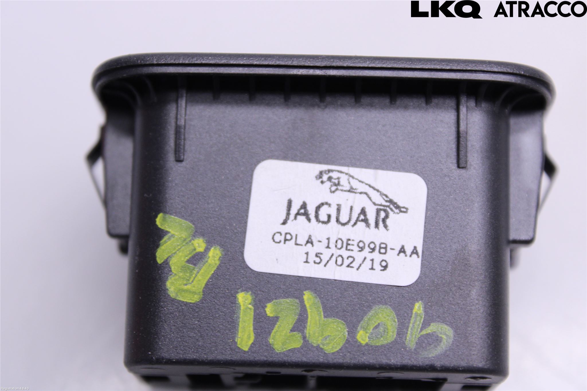 Jaguar E-PACE 17- Strömställare Baklucka