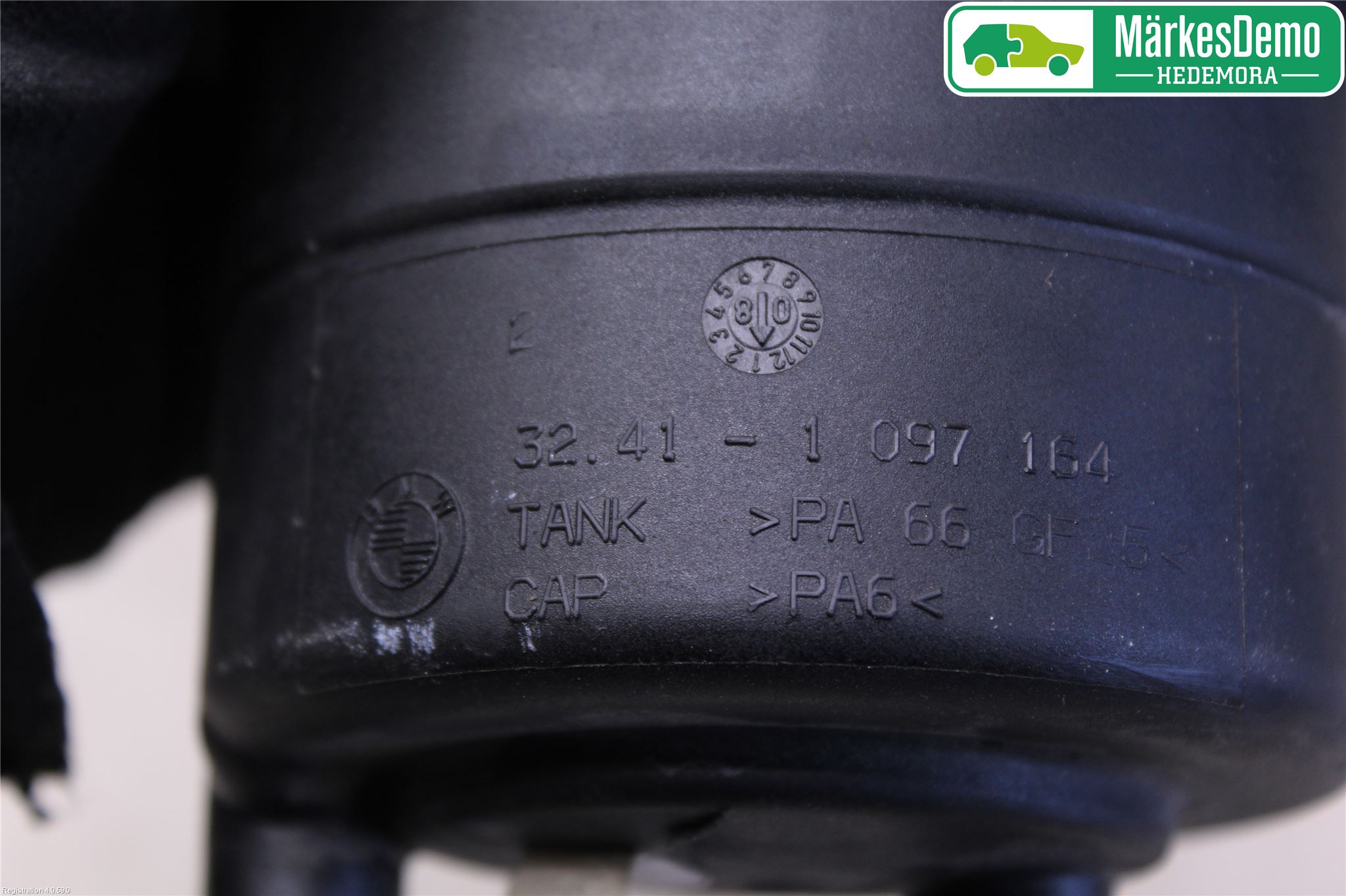 BMW 5 E60/61 Sed/Tou 02-10 Styrservooljebehållare