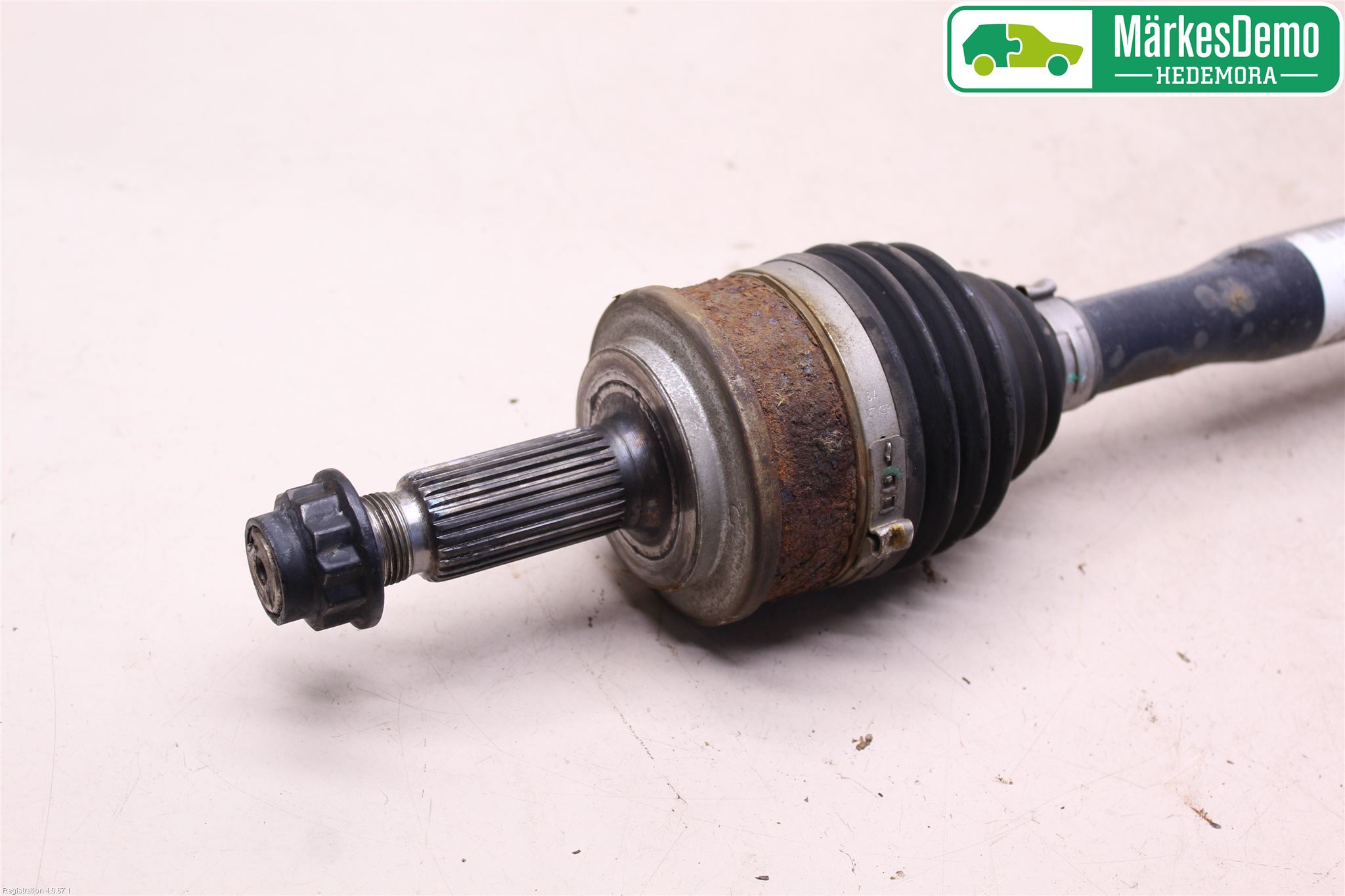 Toyota AURIS 13-19 Drivaxel Fram Höger