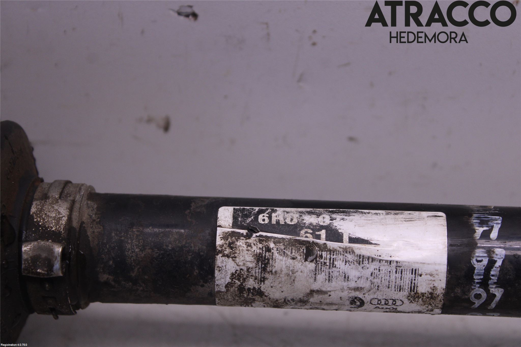 Volkswagen VW POLO 10-17 Drivaxel Fram Vänster