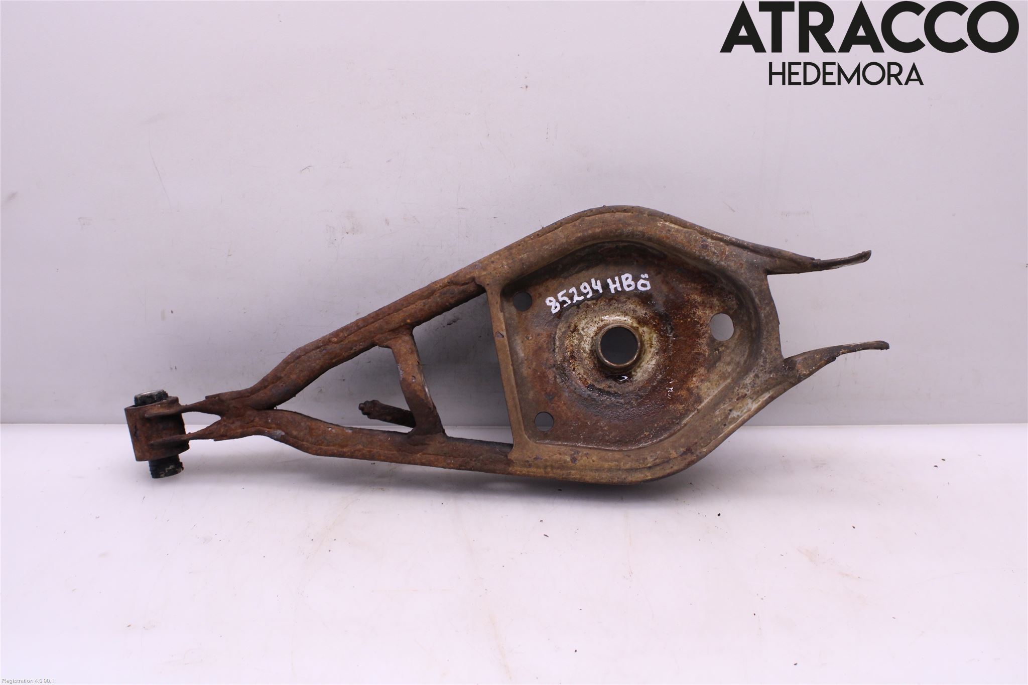 BMW X3 E83     03-10 Bärarm Bak Övre Höger