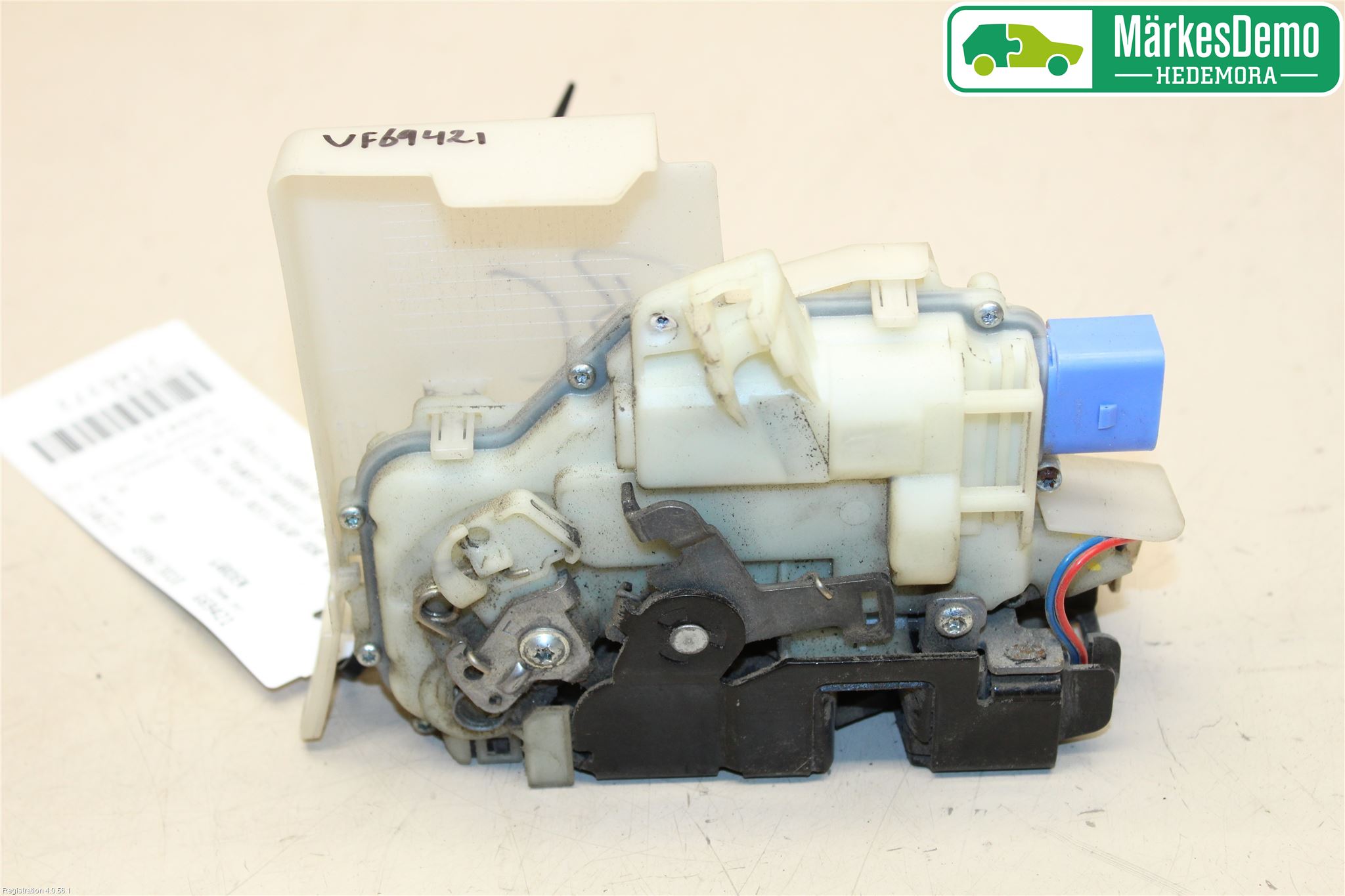 Volkswagen VW TRANSP/CARAVELLE (T5) 04-15 Låskista-Dörrlås