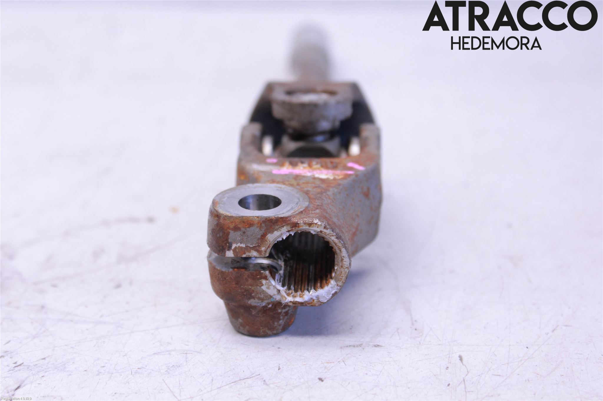 Nissan QASHQAI 14-17 Rattaxelknut