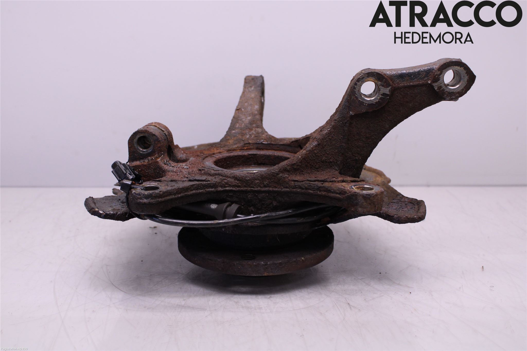 Suzuki SPLASH Styrspindel Lagerhus Vä