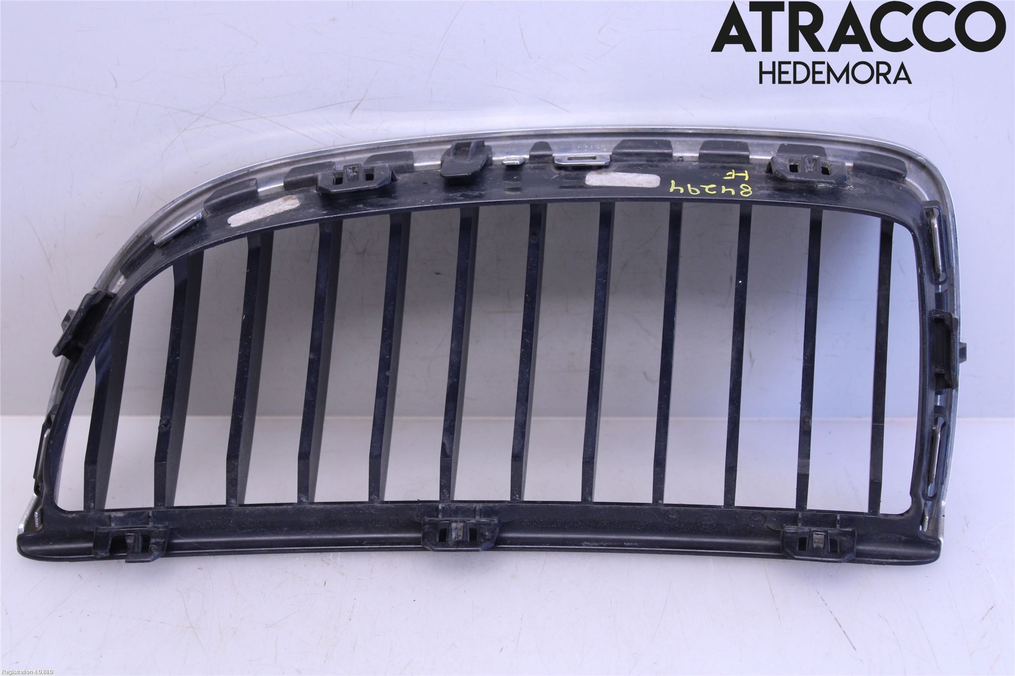 BMW 3 E90/91 SED/TOU 05-12 Grilldel Höger