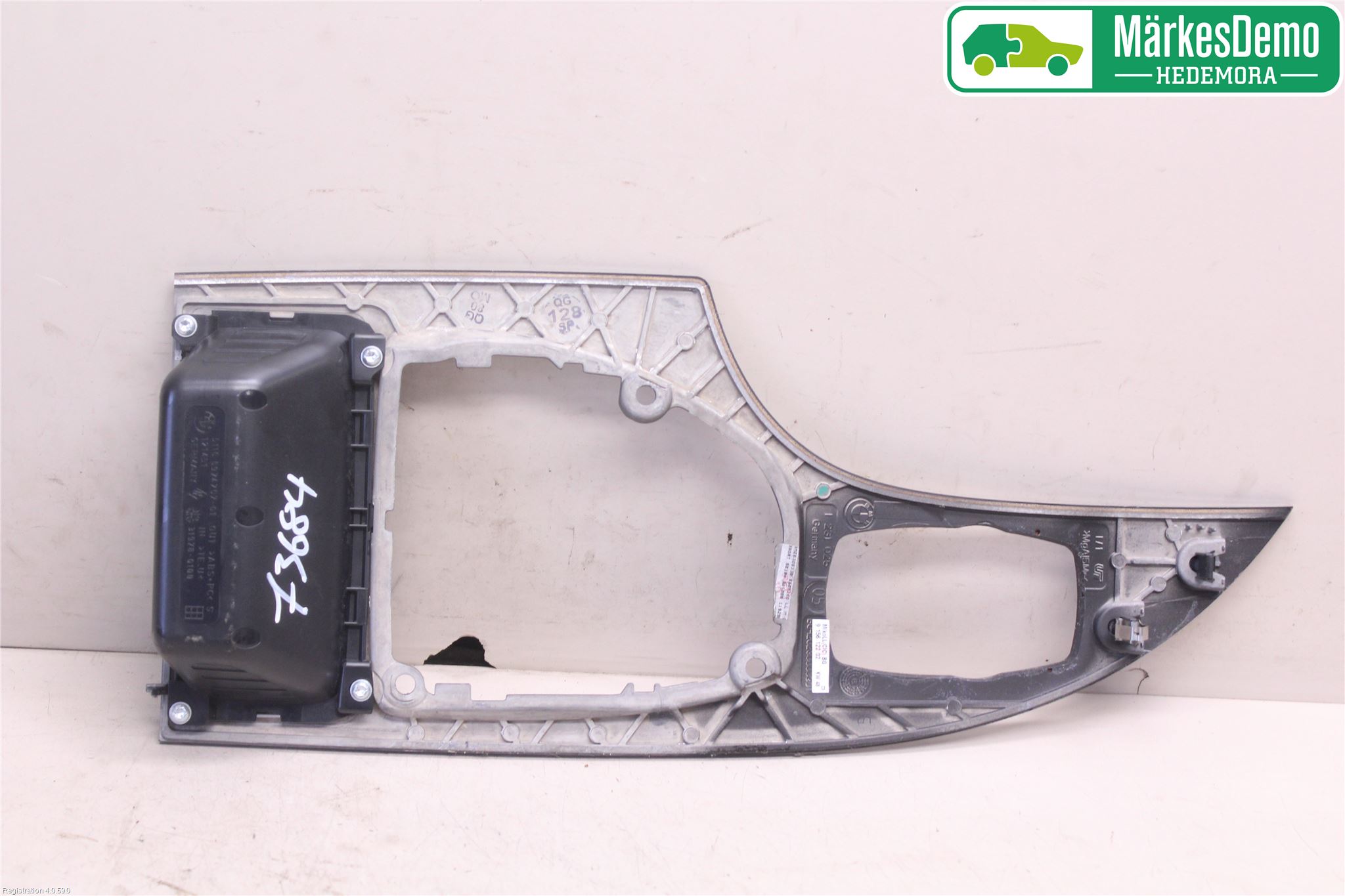 BMW 5 E60/61 Sed/Tou 02-10 Instrumentkonsoll Mitt