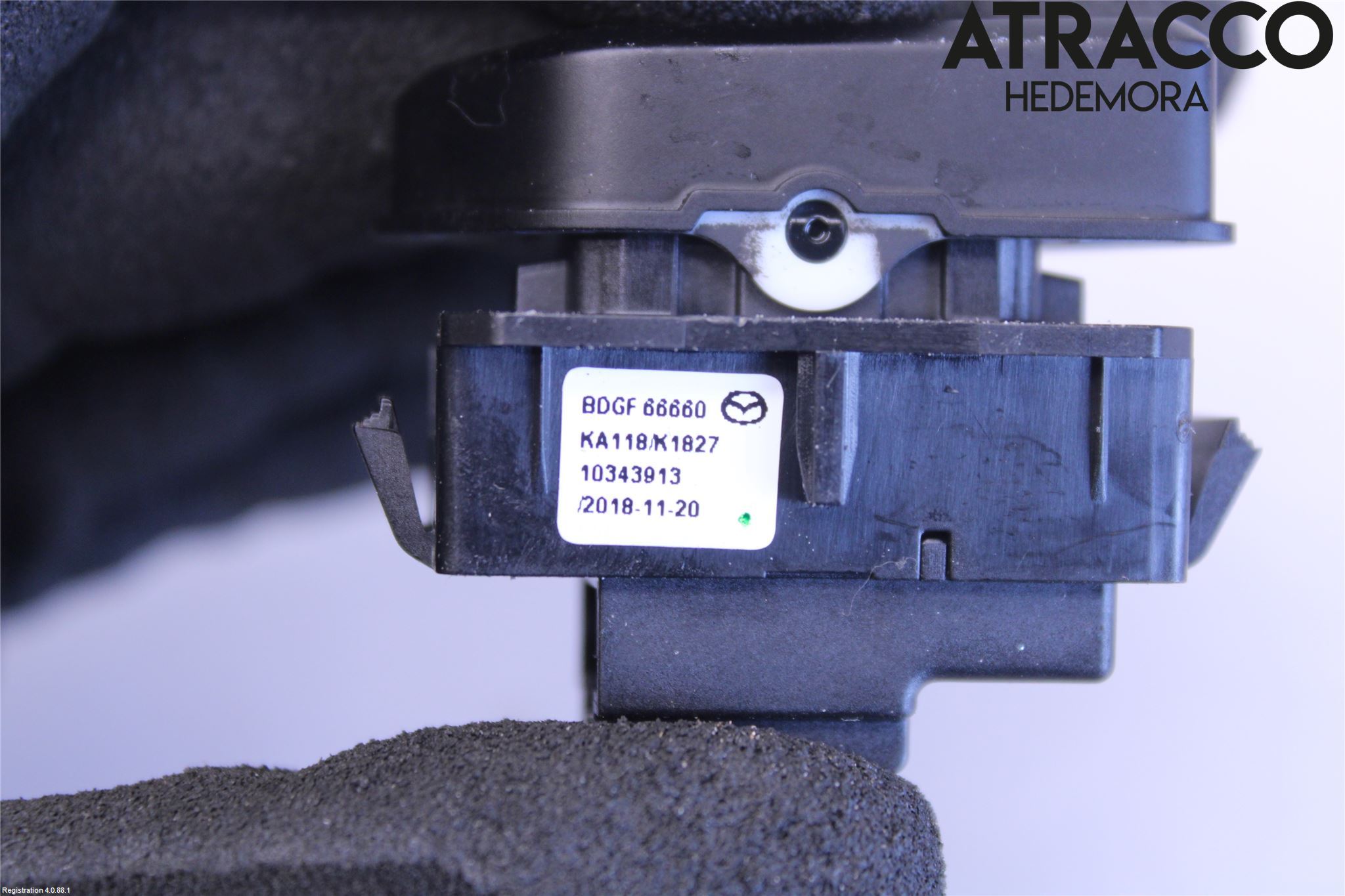 Mazda 3 IV 19- Strömställare Centrallås