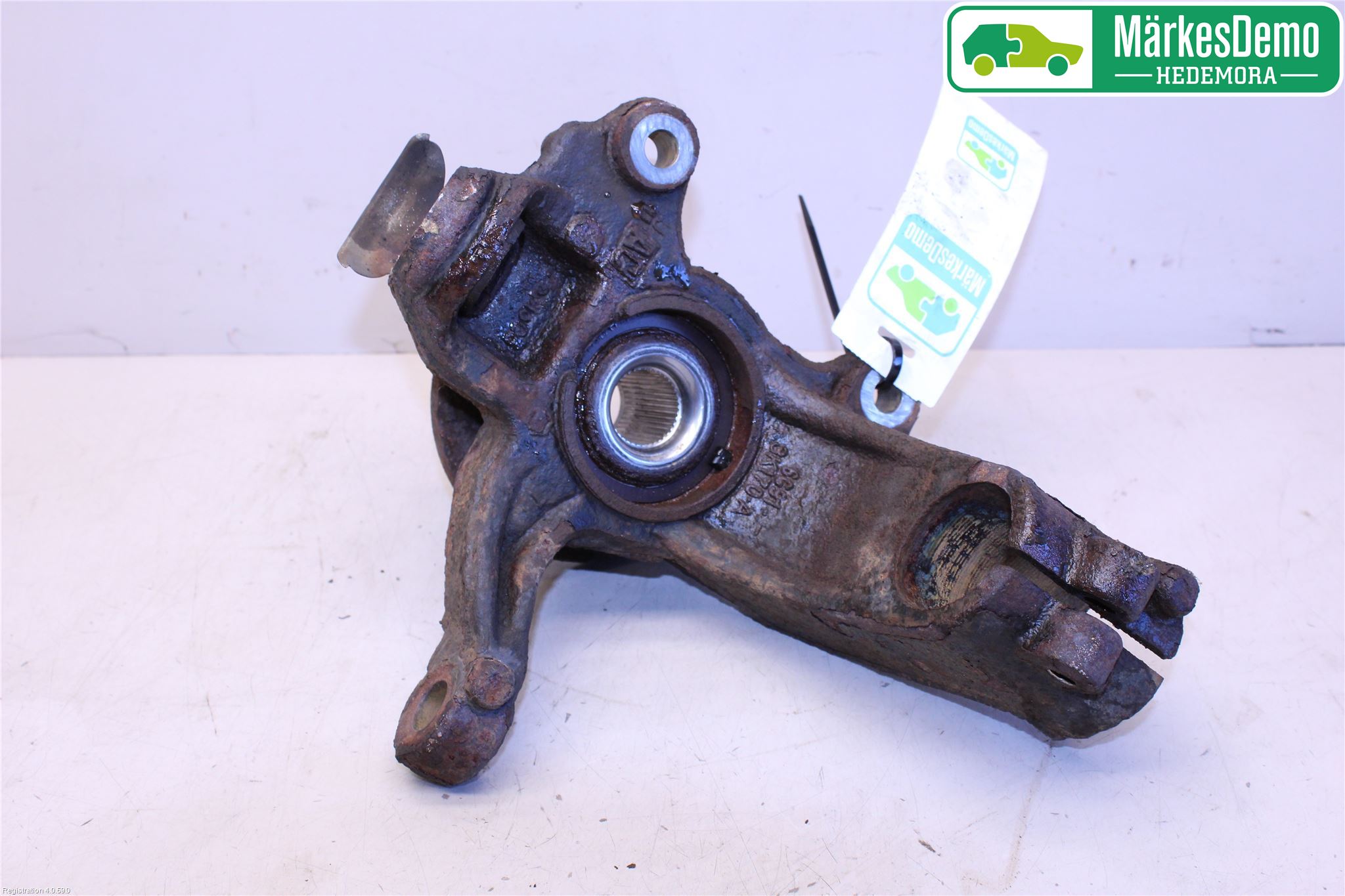 Ford MONDEO 07-15 Styrspindel Lagerhus Hö