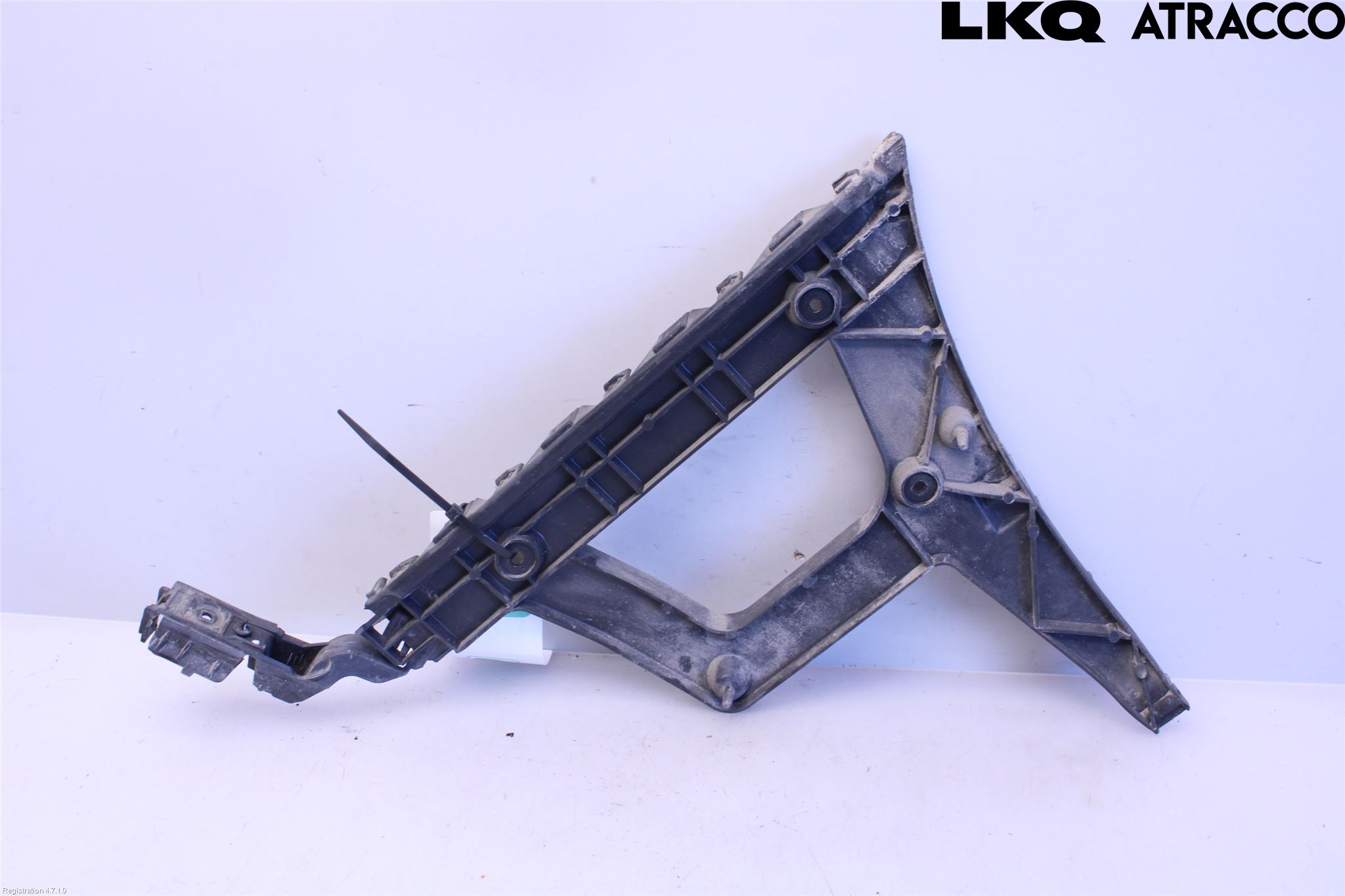 Audi A4 12-15 Stötfångarfäste Bak Vä