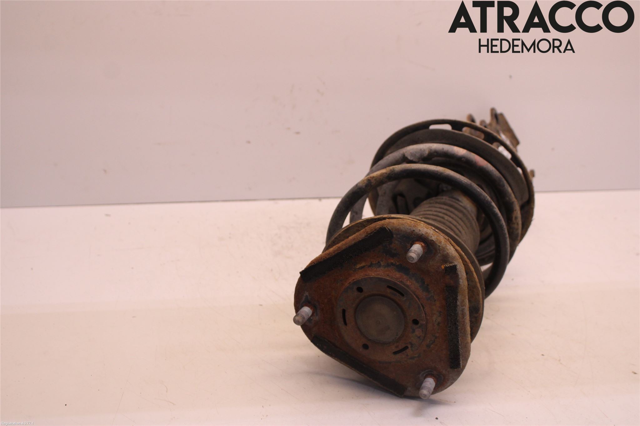 Toyota AURIS 10-12 Fjäderben Fram Höger