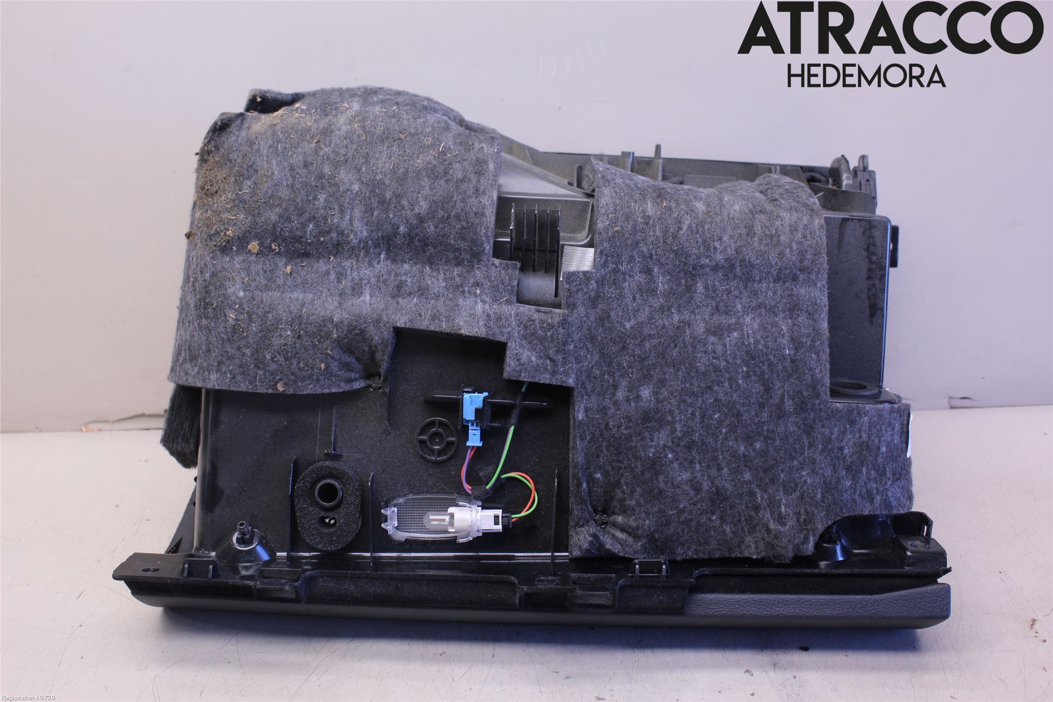 Mercedes-Benz MB E-KLASS (W212) 09-16 Handskfack