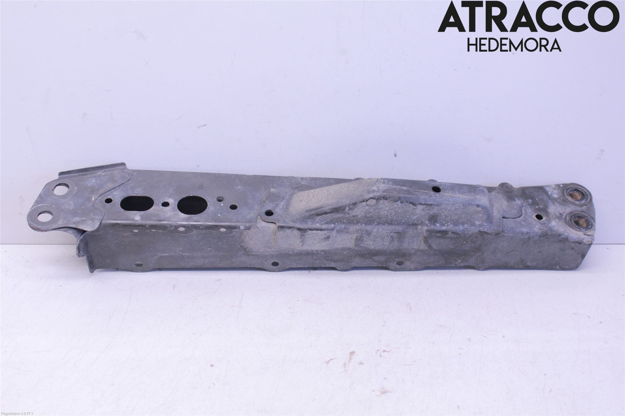 Toyota AVENSIS 16-18 Motorbalk