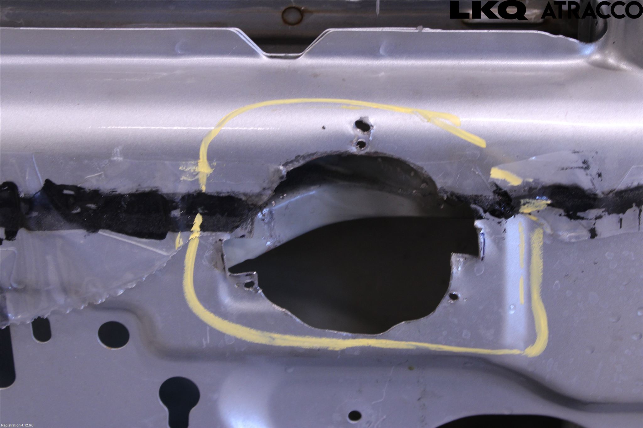 Nissan NAVARA 98-05 Dörr Fram Vänster