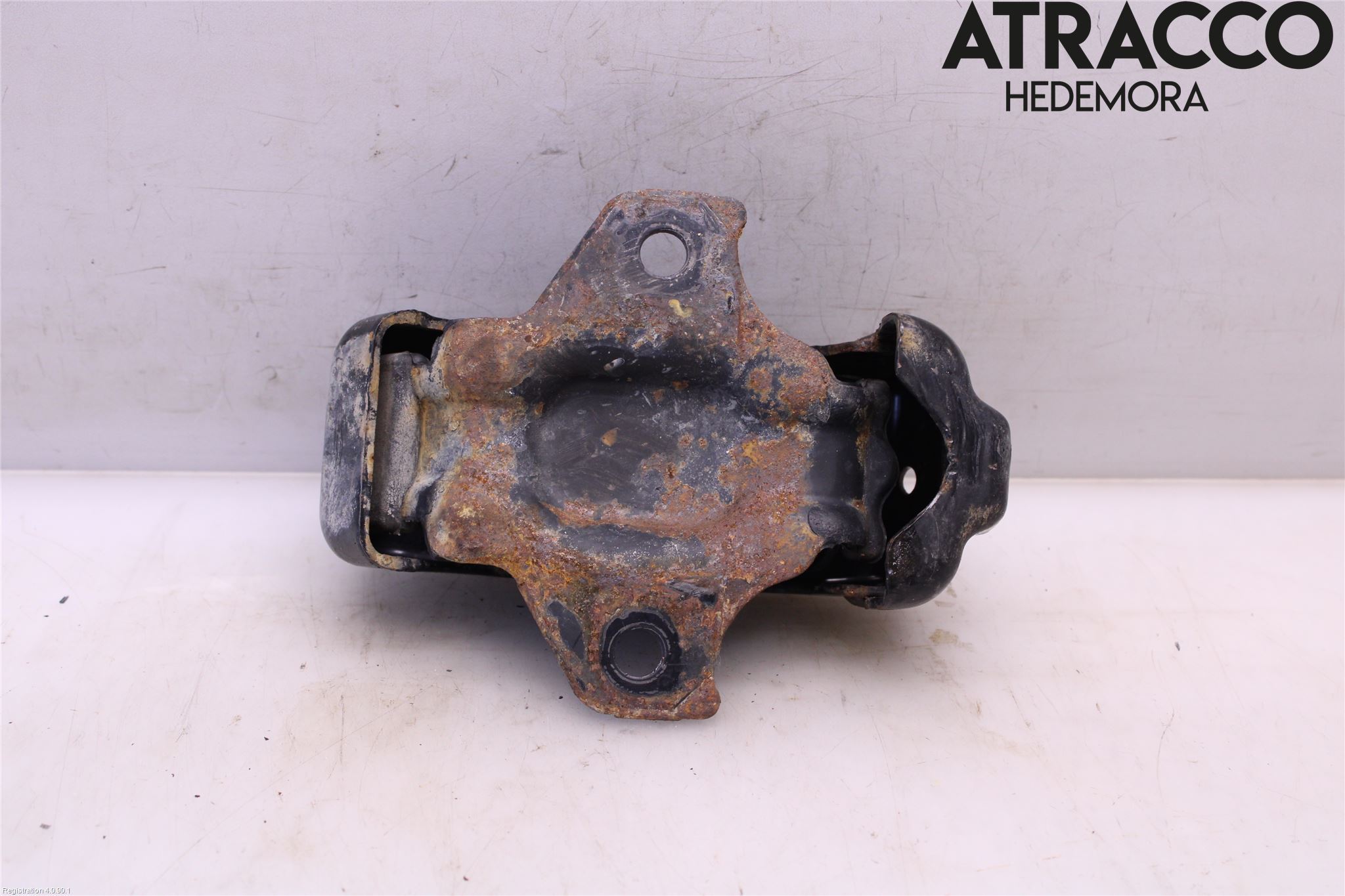 Toyota HILUX 16- Motorfäste