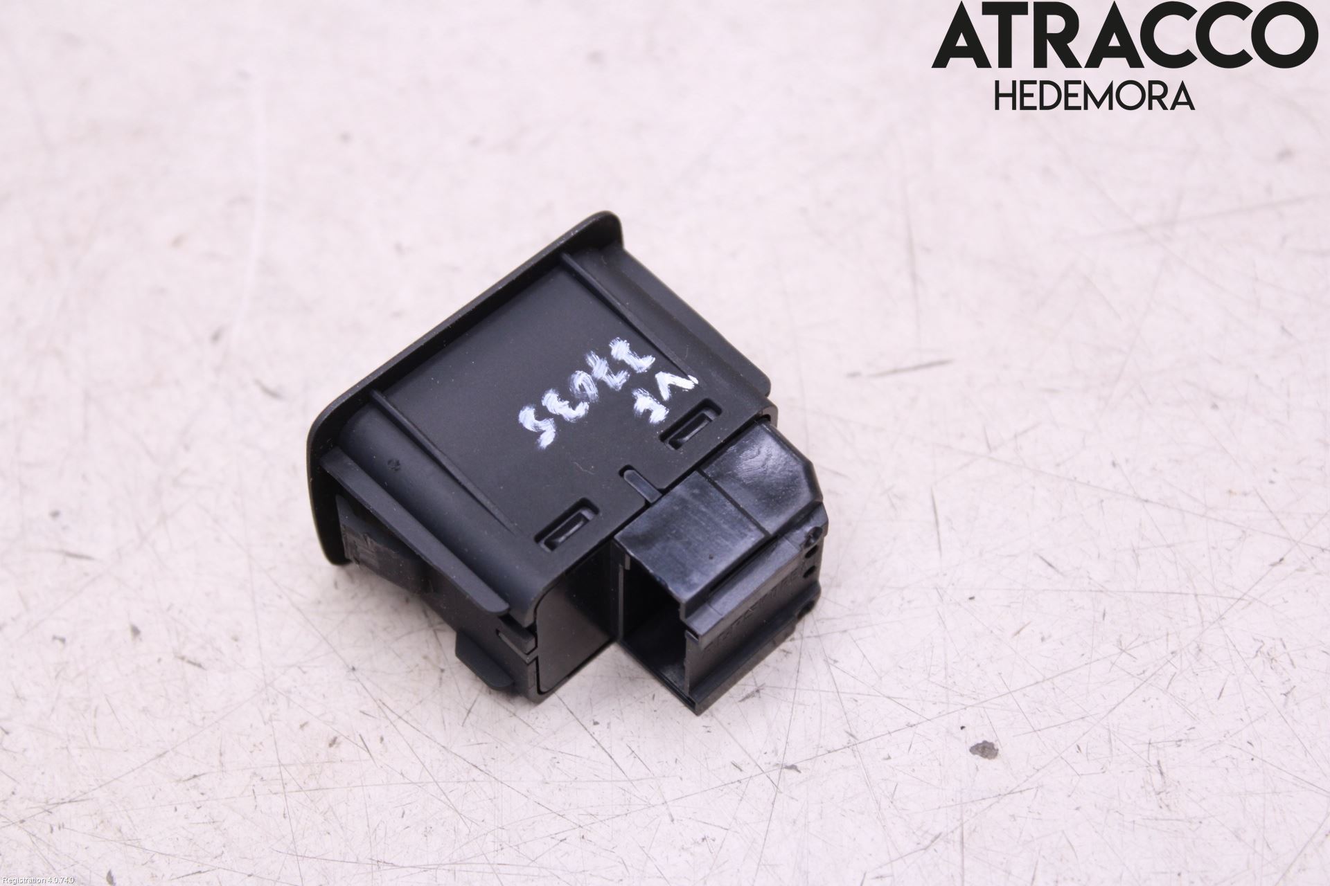 Audi Q3 8U 12-18 Strömställare Övrigt