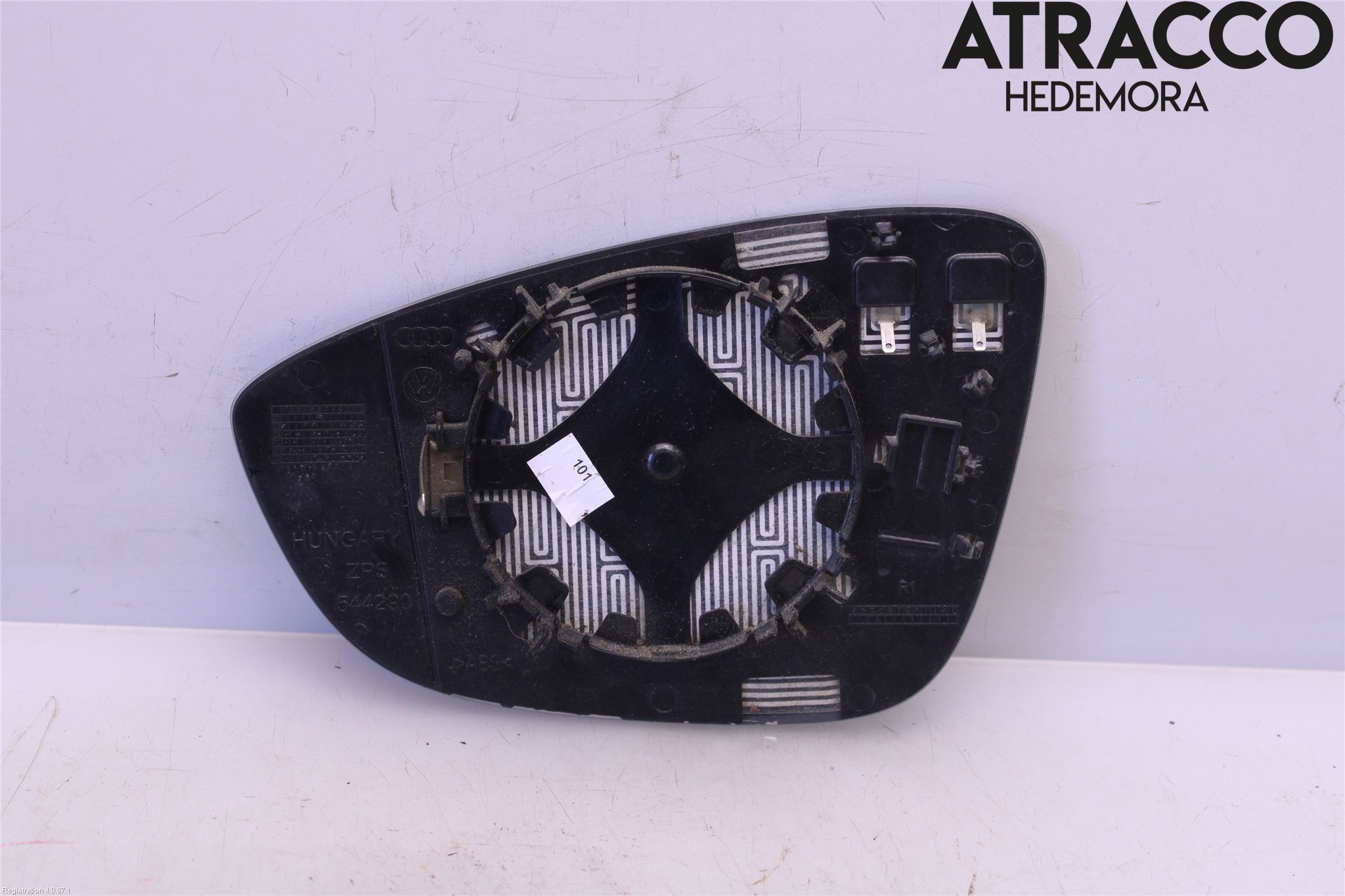 Volkswagen VW PASSAT 11-14 Spegelglas Hö