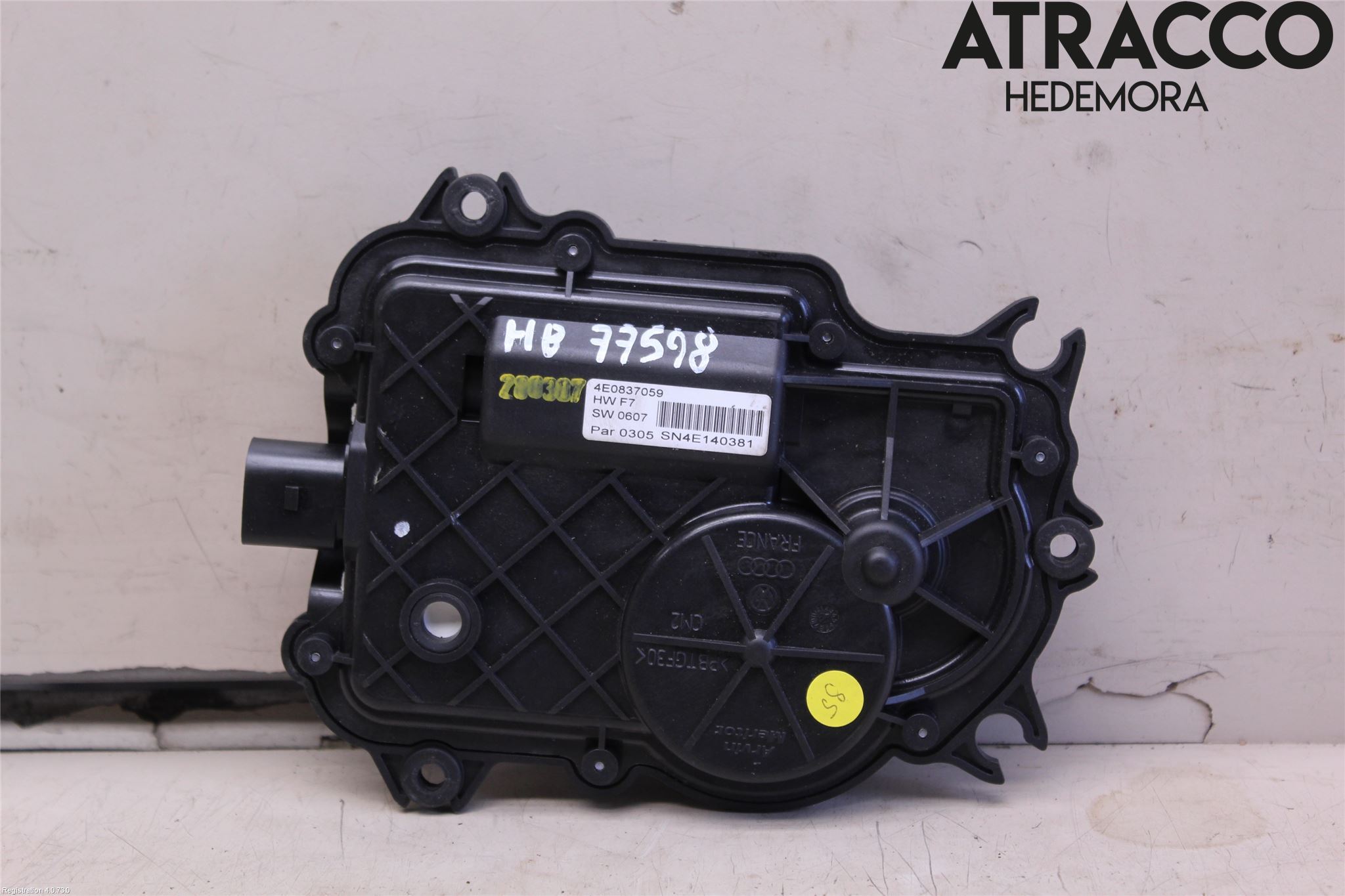 Audi A8/S8 4E  02-09 Låskista-Dörrlås