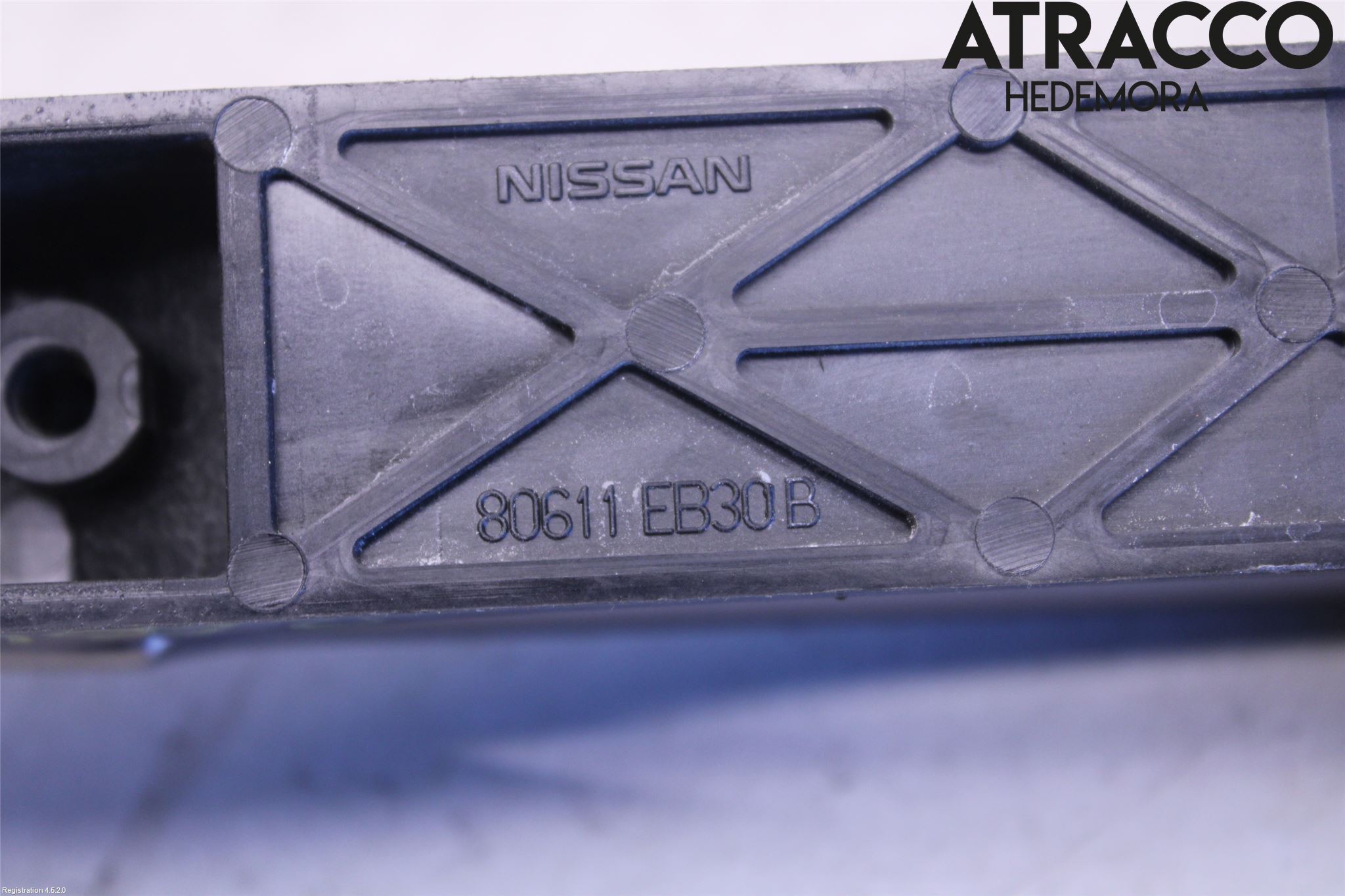 Nissan QASHQAI+2  08-10 Dörrhandtag Yttre Vä