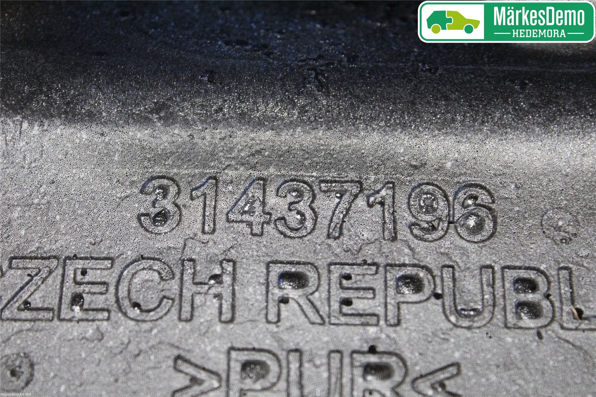 Volvo XC60 14-17 Motorkåpa