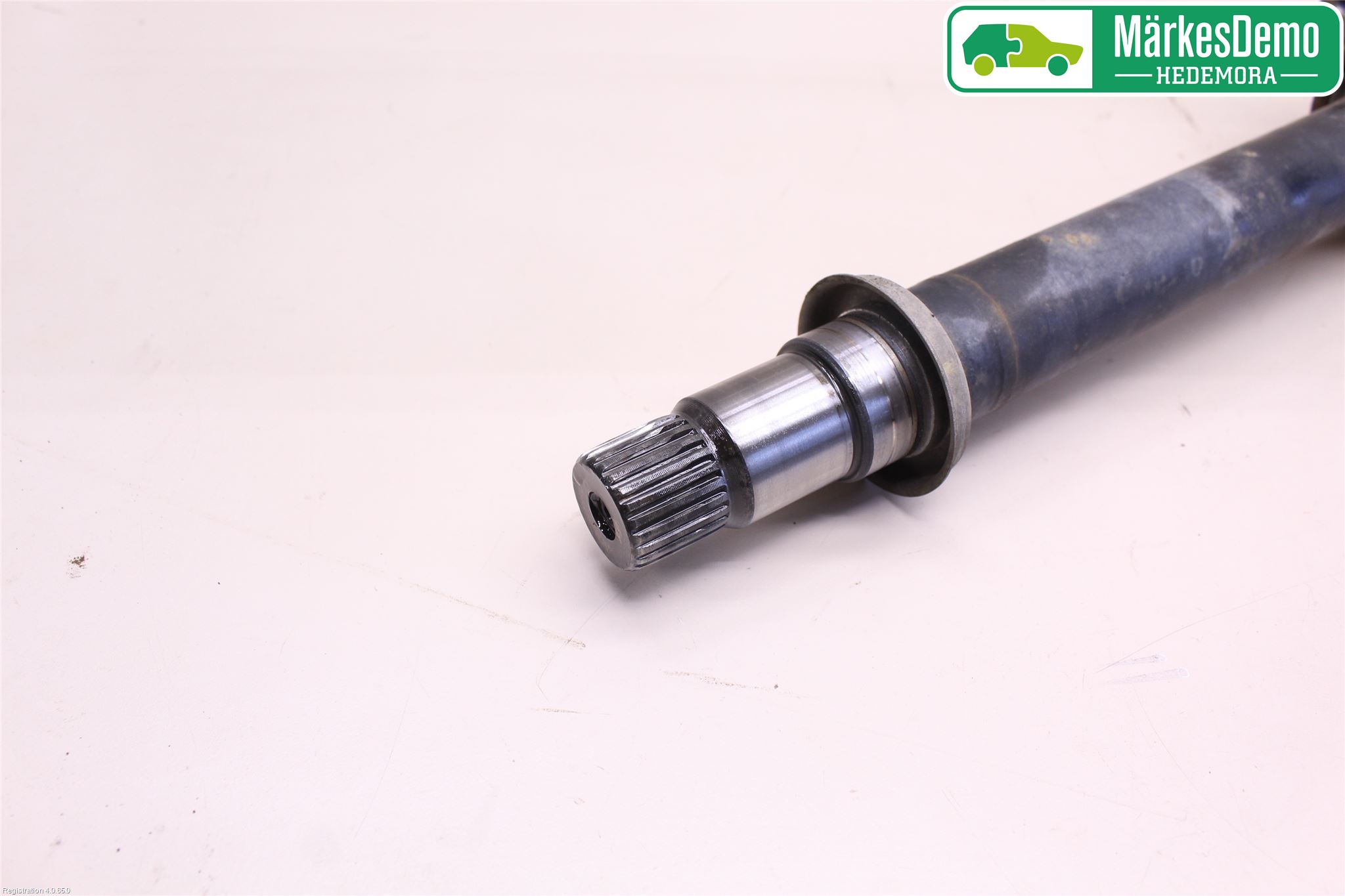 Toyota AVENSIS 03-06 Drivaxel Fram Höger