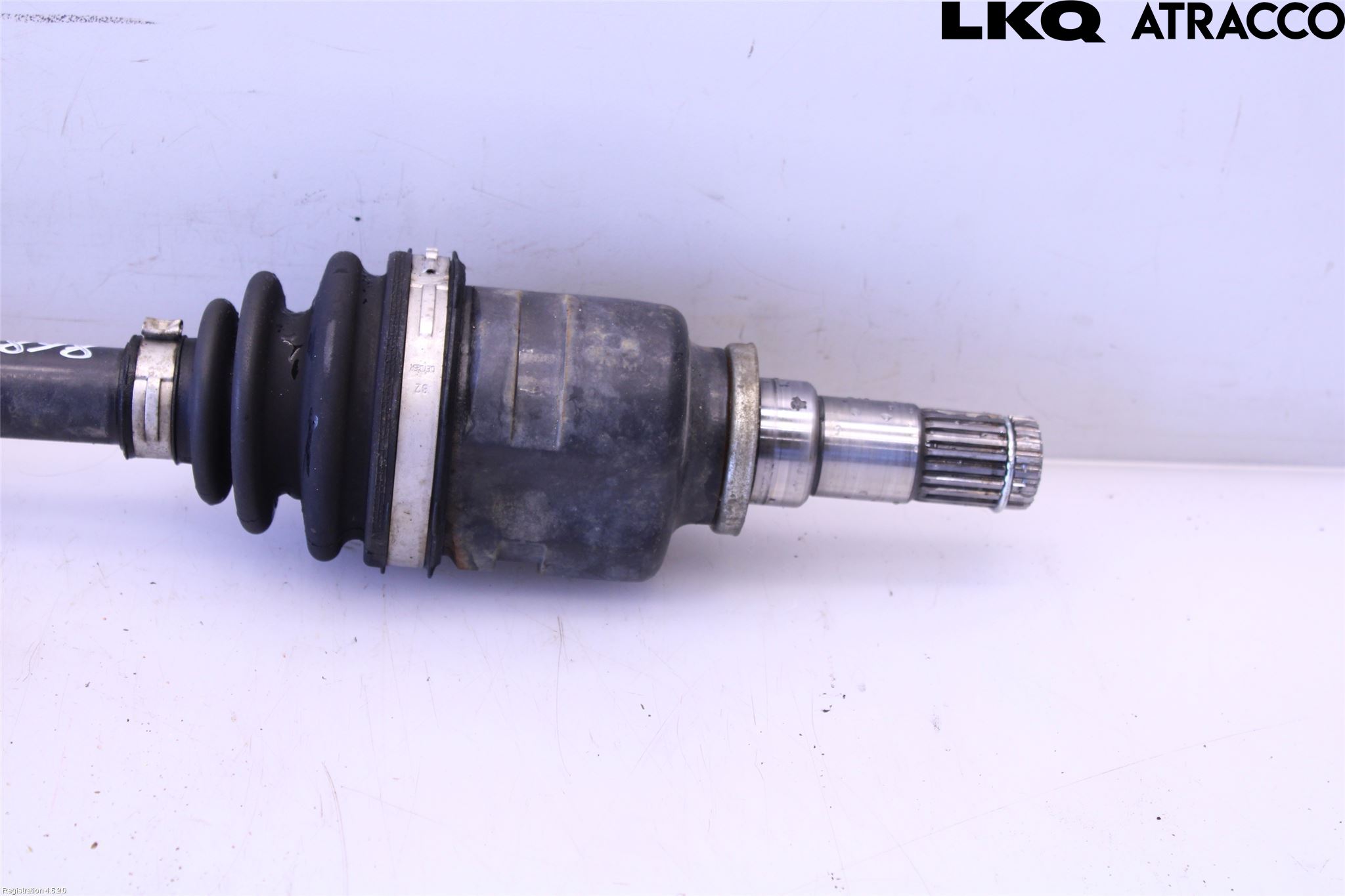 Toyota AVENSIS 16-18 Drivaxel Fram Vänster