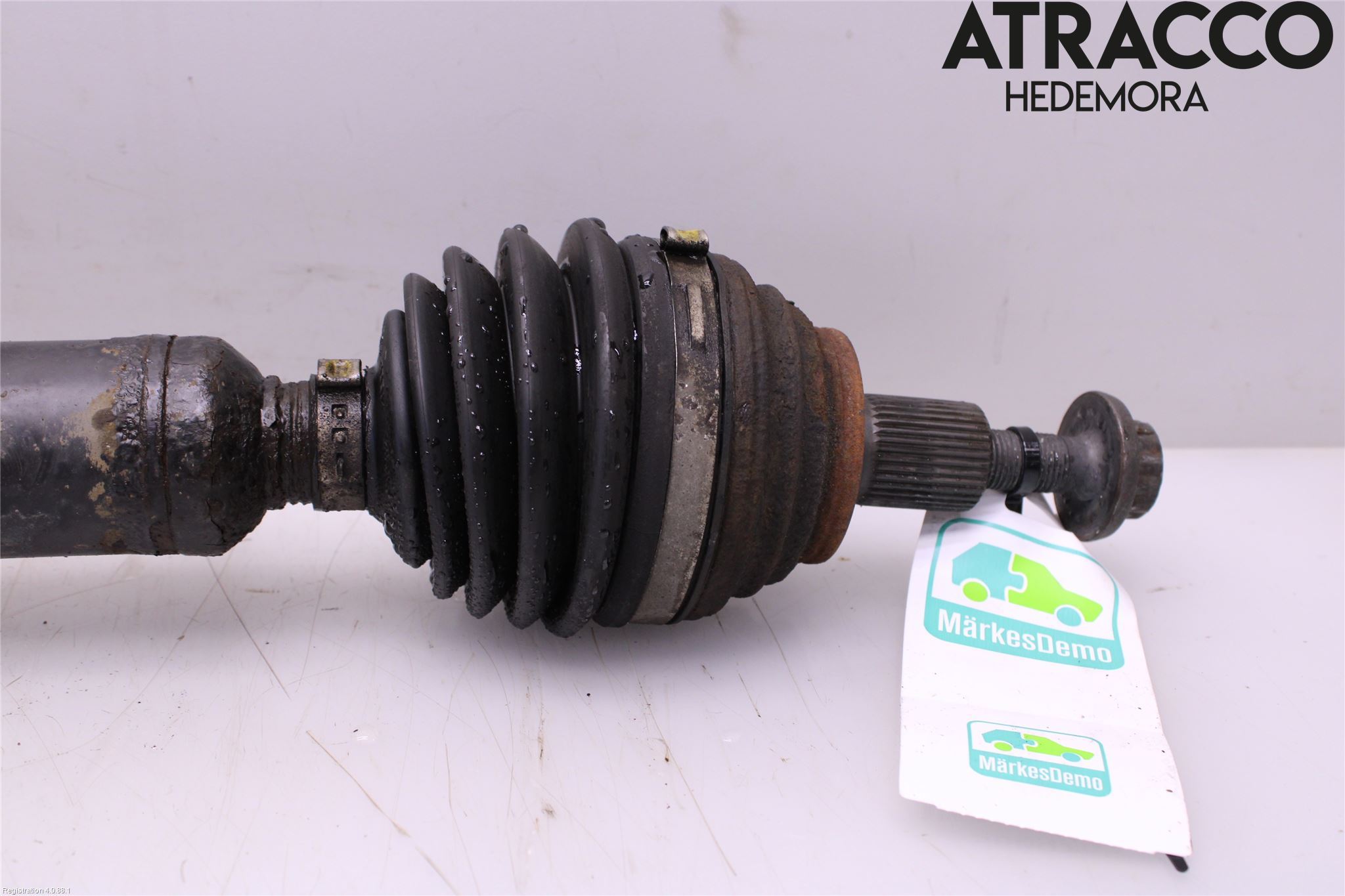 Volkswagen VW EOS  11- Drivaxel Fram Höger