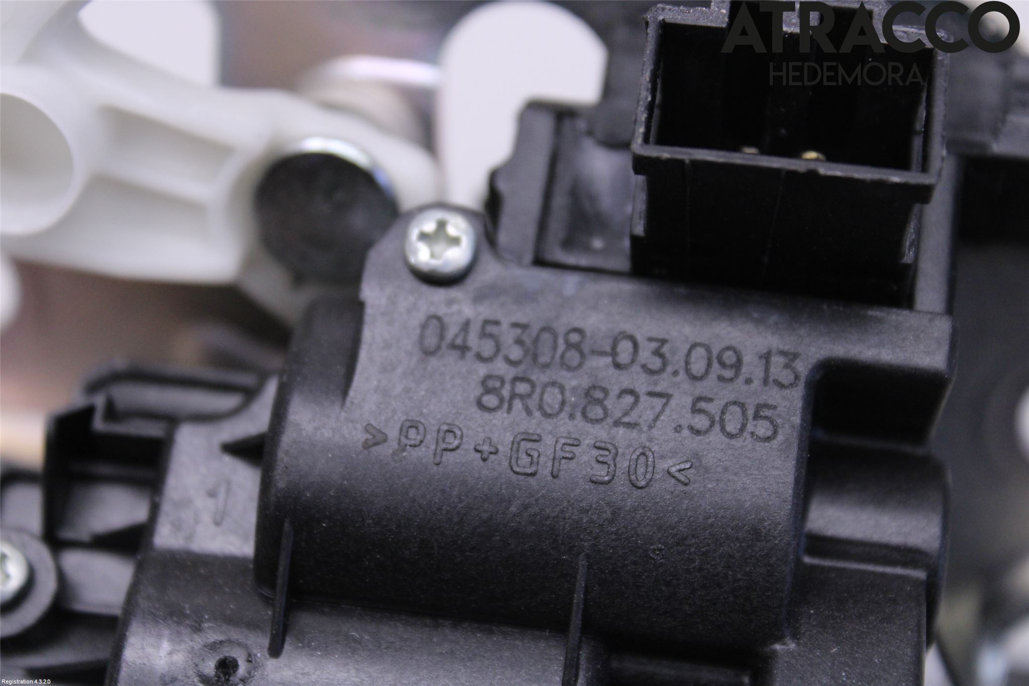 Audi A4 12-15 Låskista Baklucka