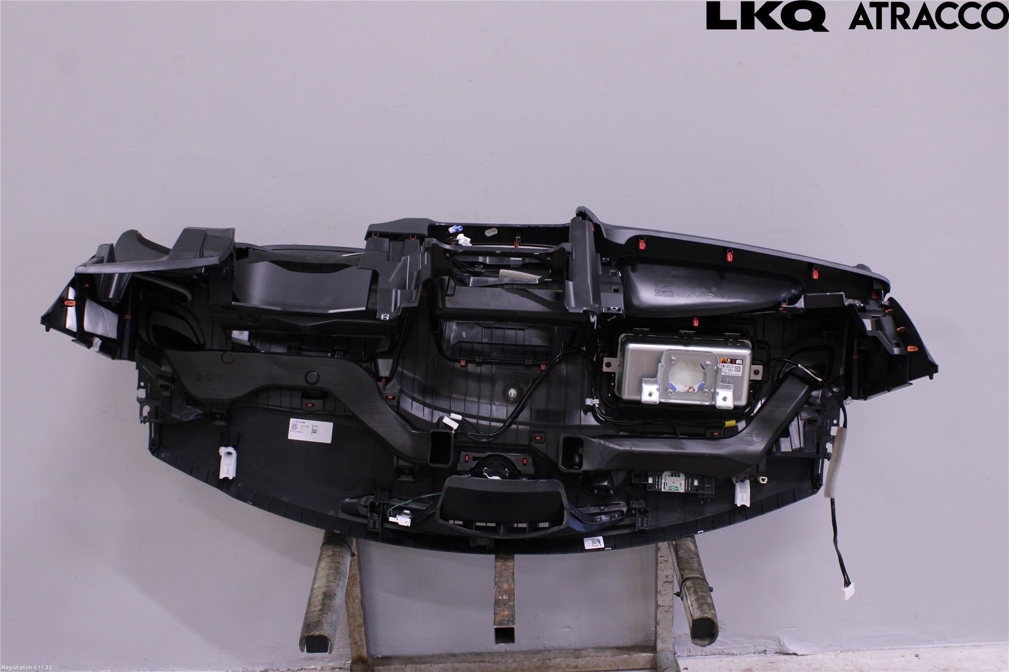 Toyota YARIS XP21 20- Instrumentbräda