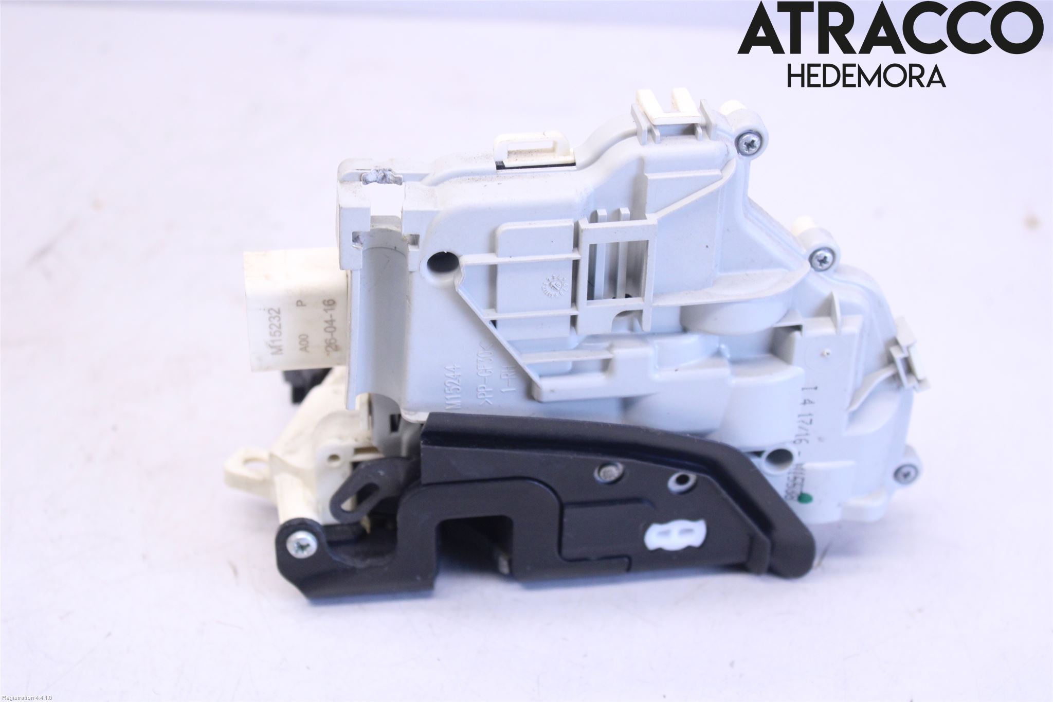 Audi A4/S4 B9 16-19 Låskista-Dörrlås