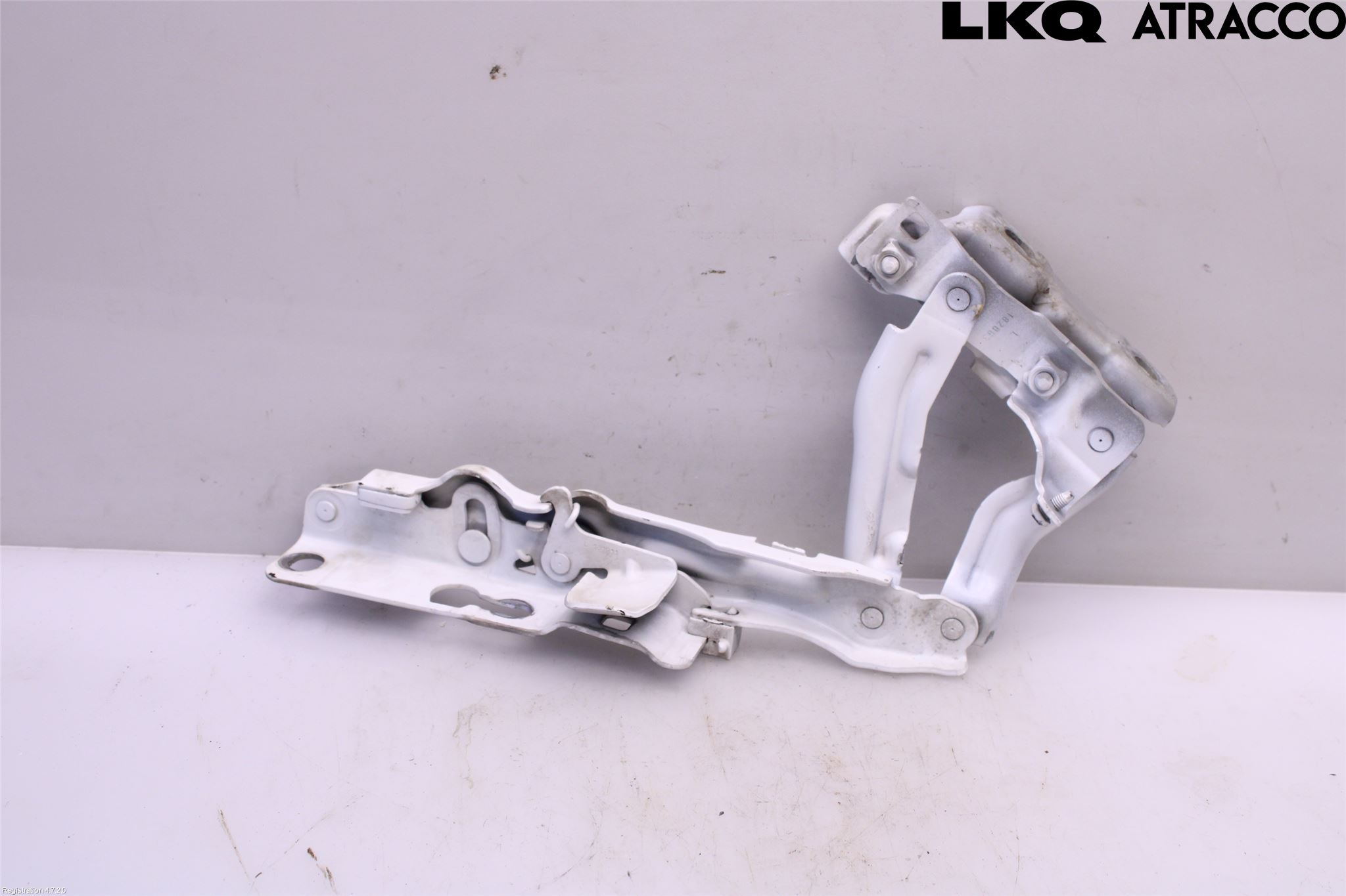 Volvo V90 17->> Huvgångjärn