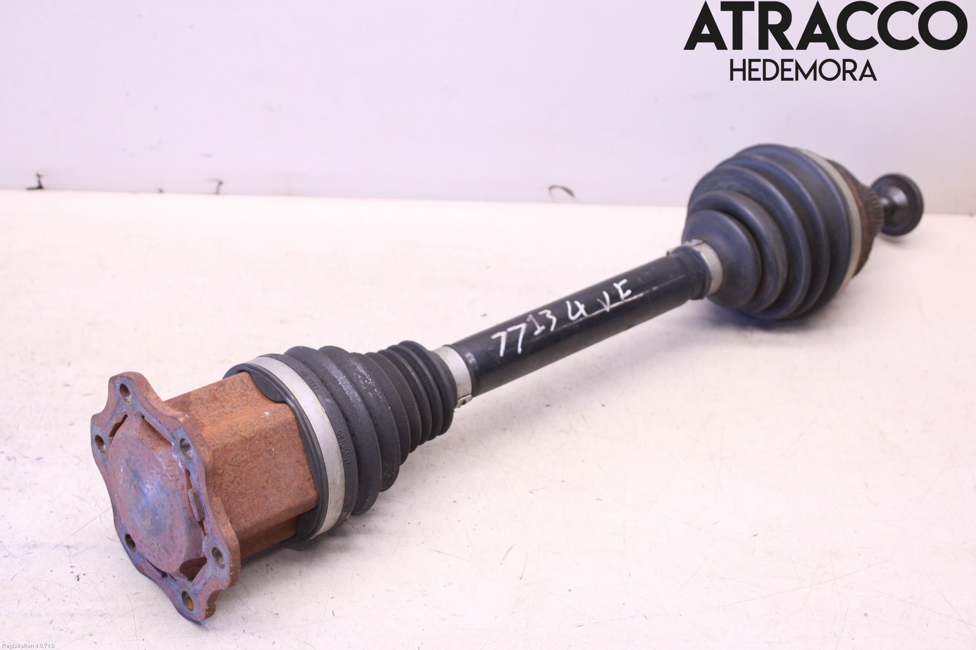 Audi Q5 09-16 Drivaxel Fram Vänster