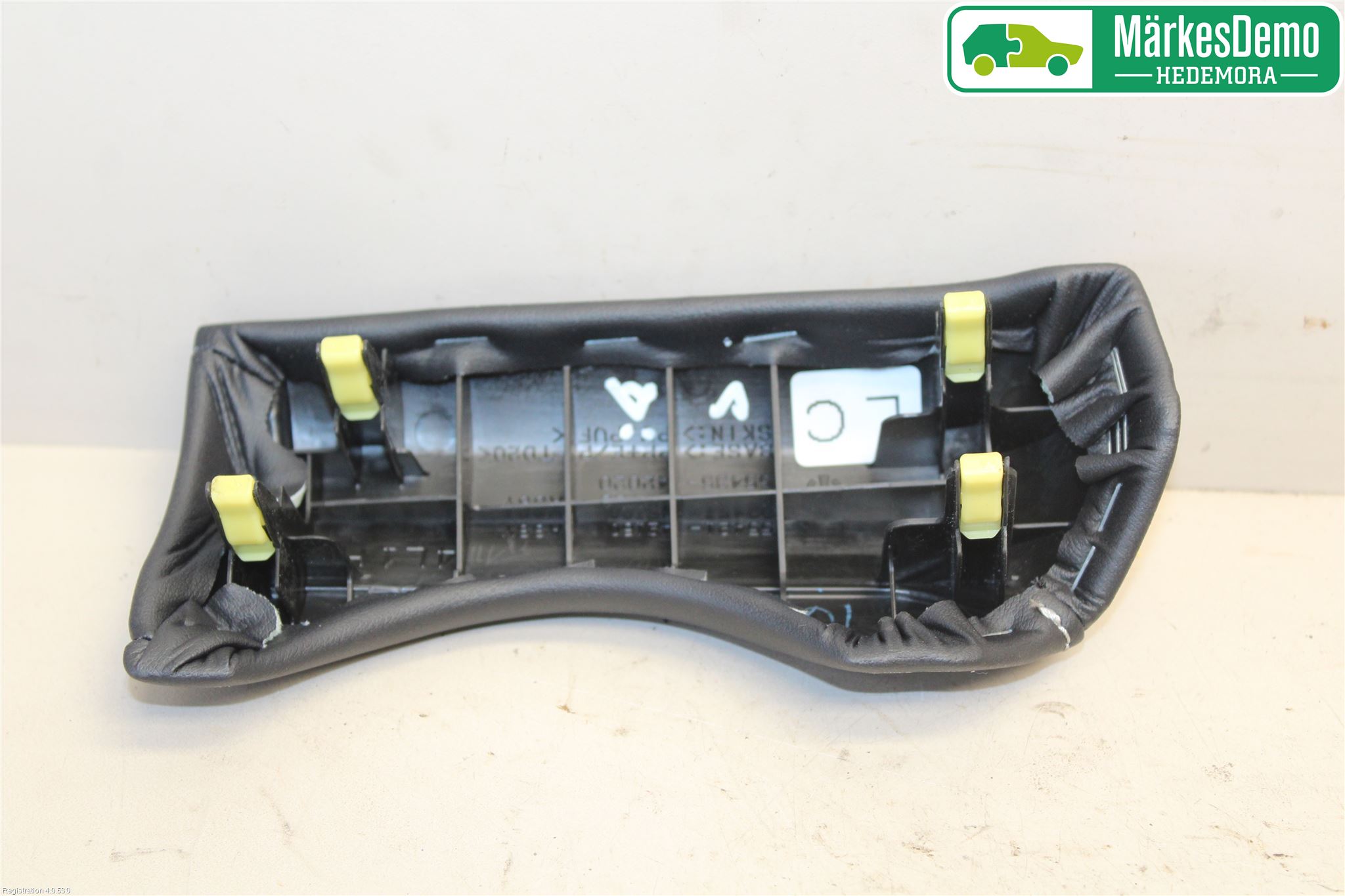 Toyota RAV4 13-18 Instrumentbräda Inlägg-Dekorlist