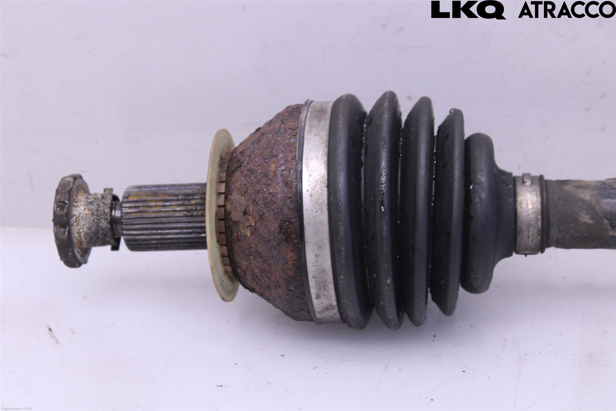Volkswagen VW POLO 10-17 Drivaxel Fram Vänster