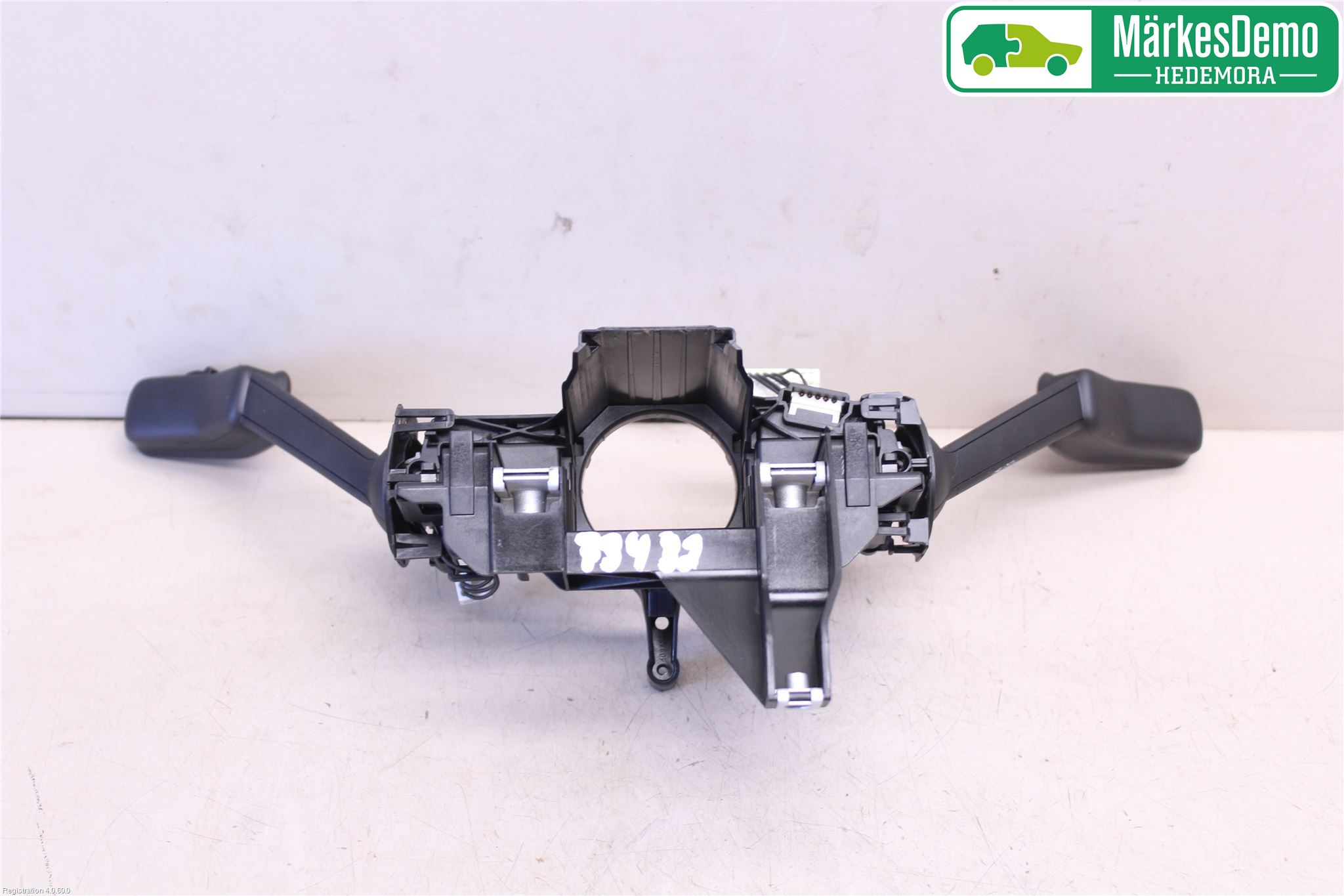 Volkswagen VW PASSAT 15-19 Spakcentral