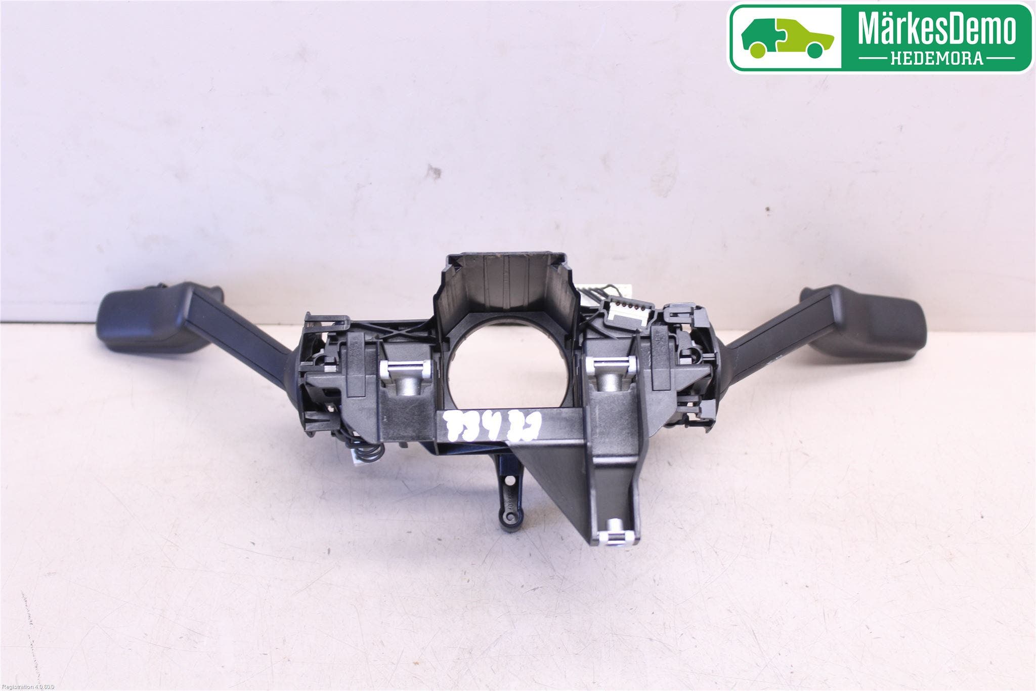 Volkswagen VW PASSAT 15-19 Spakcentral