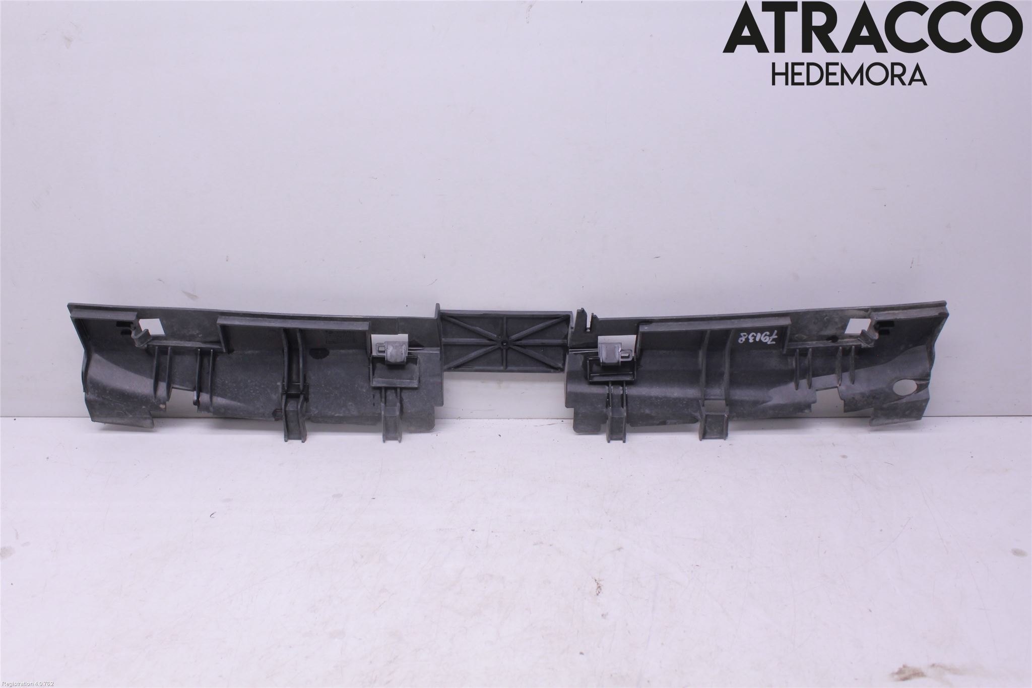 Nissan PRIMASTAR Täckplast Front