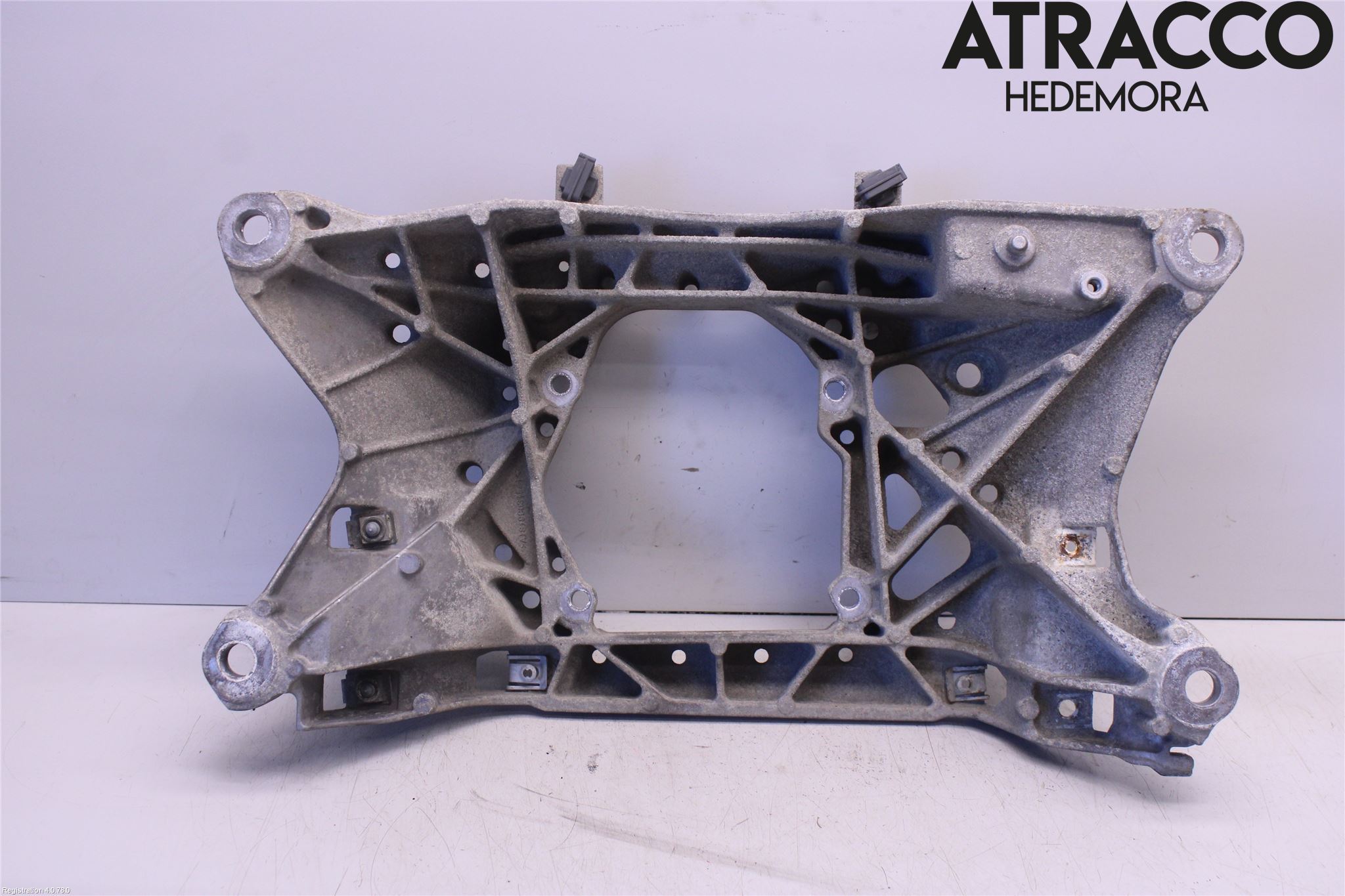 Audi Q7/SQ7 Växellådsbalk