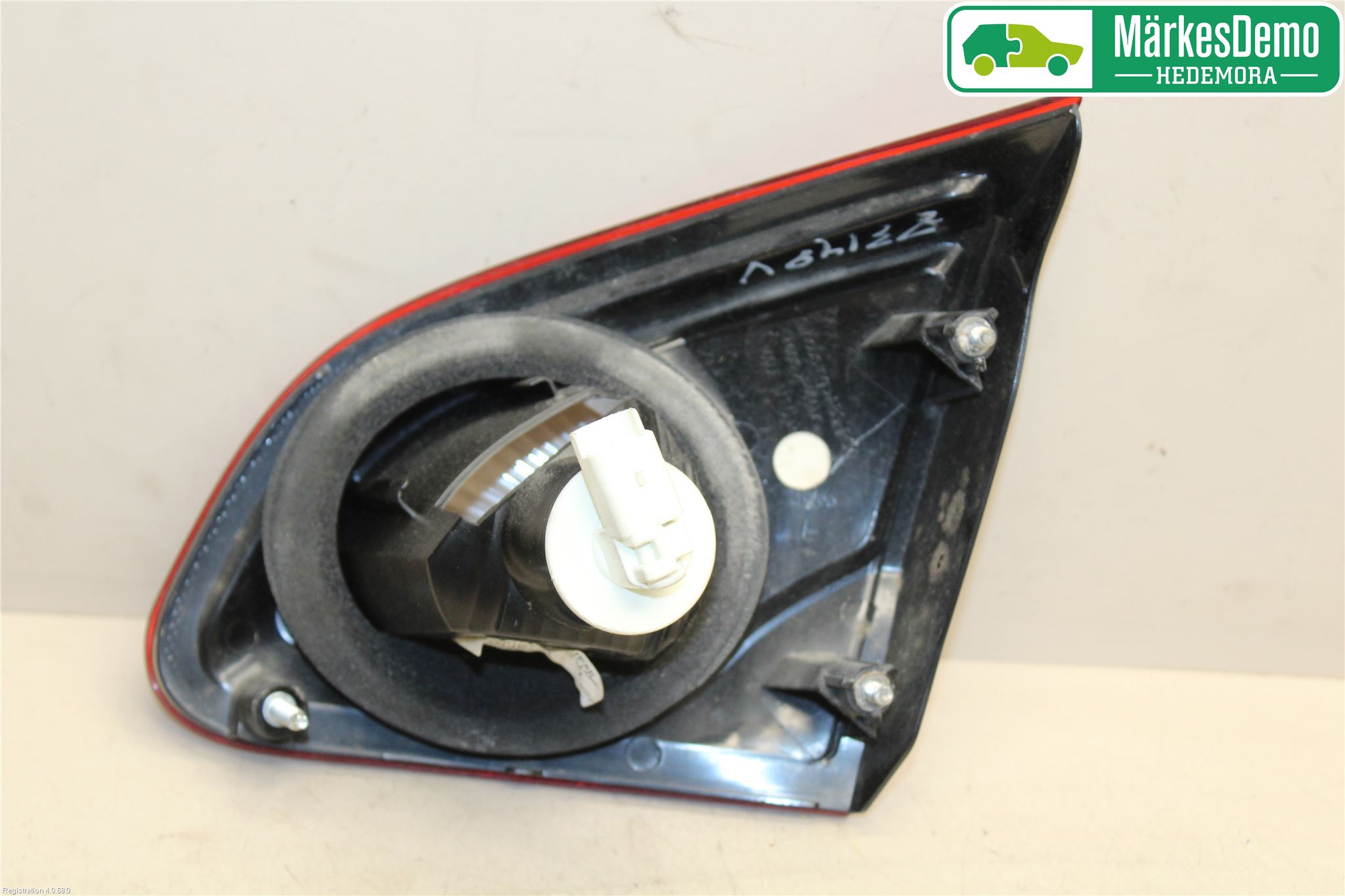 Nissan QASHQAI 10-14 Bakljus Lucka Vä