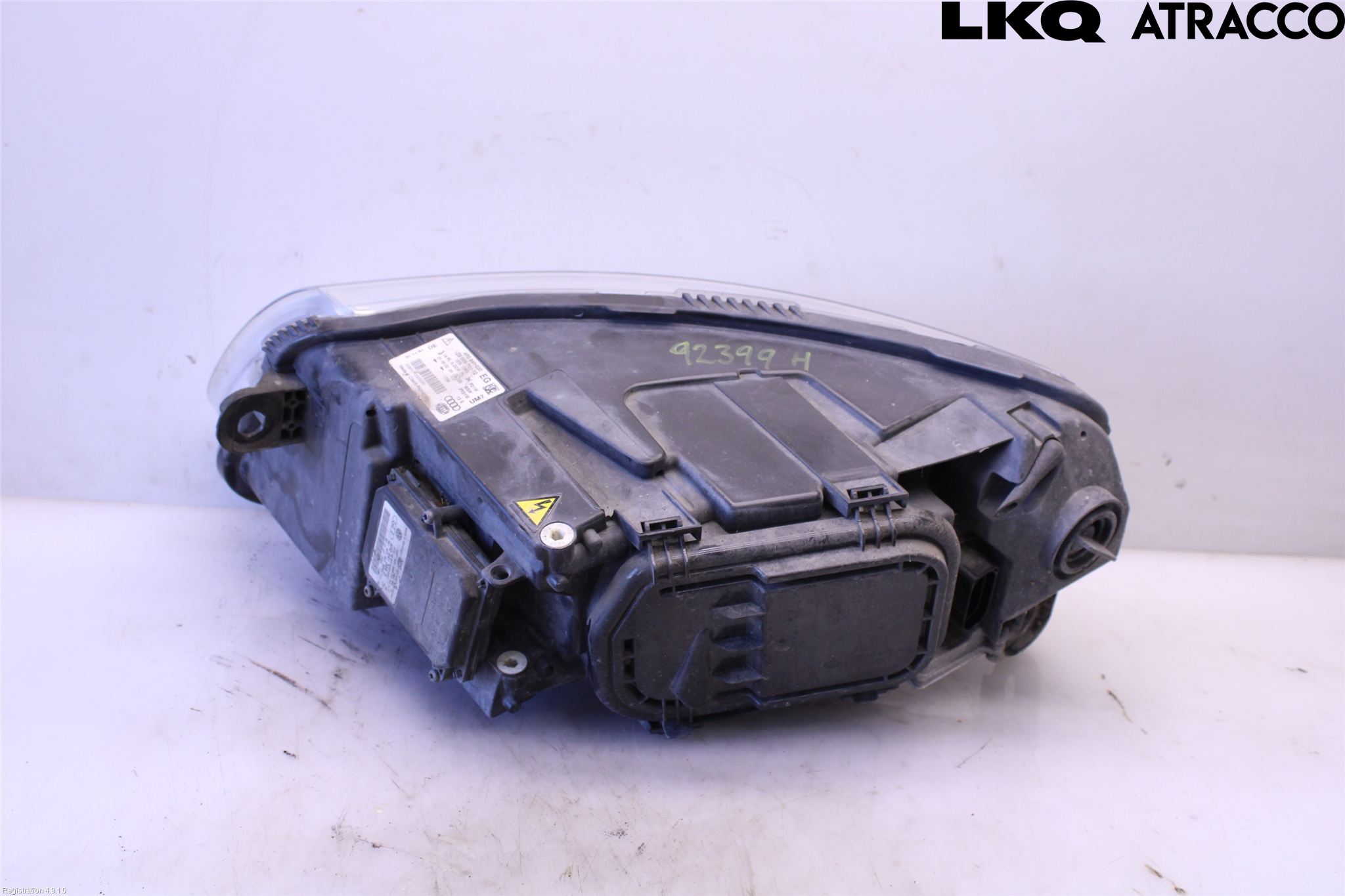 Audi A6/S6     05-11 Strålkastare Höger