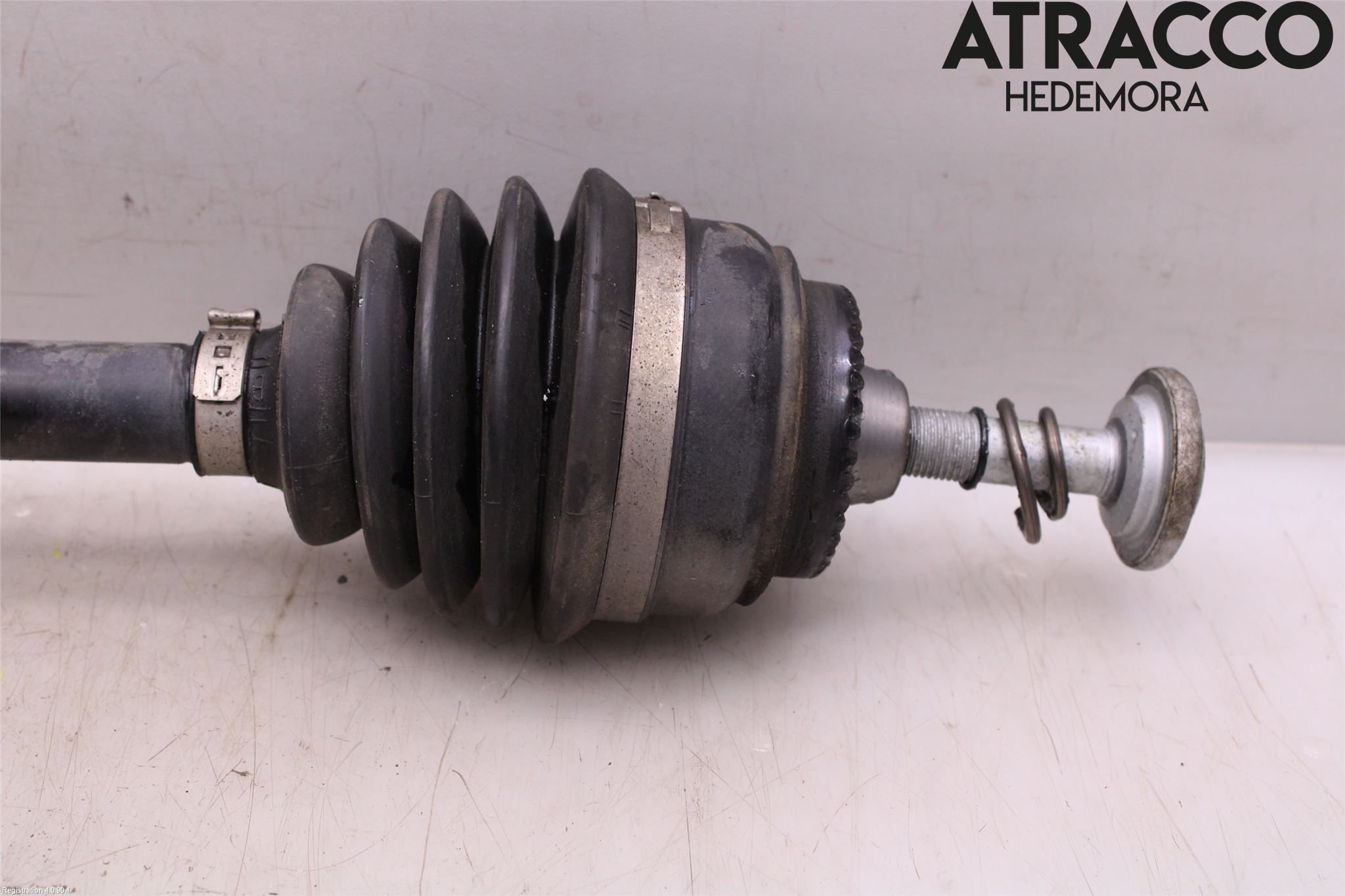 BMW X4 F26 14-18 Drivaxel Fram Vänster