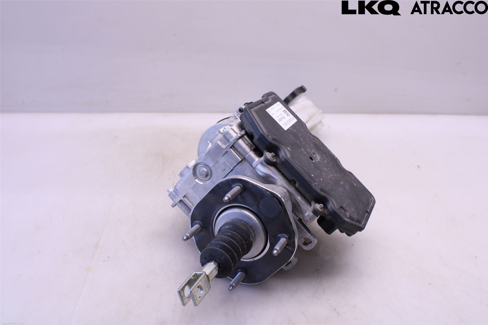 Tesla MODEL X 16- Broms Huvudcylinder