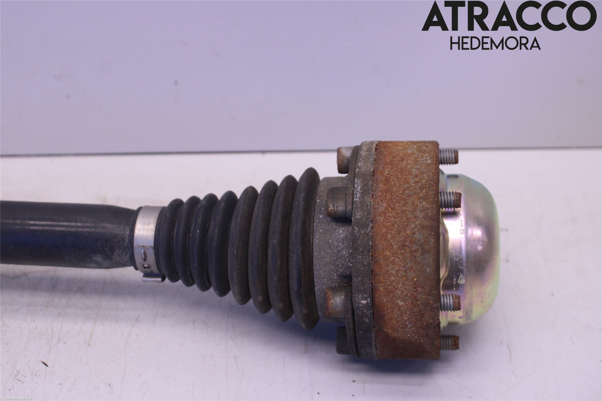 Audi A4/S4 B9 16-19 Drivaxel Bak Vänster