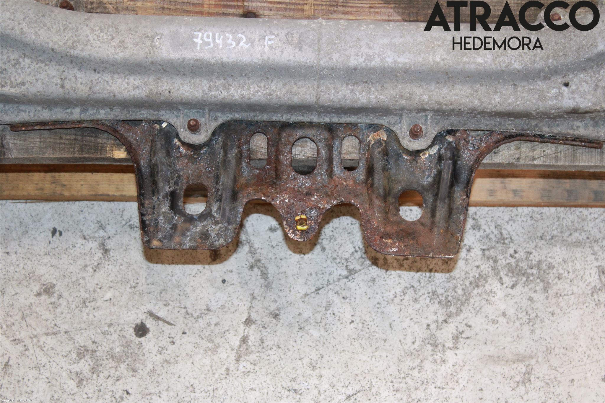 Lexus IS 220d/250/350 06-13 Framvagnsbalk