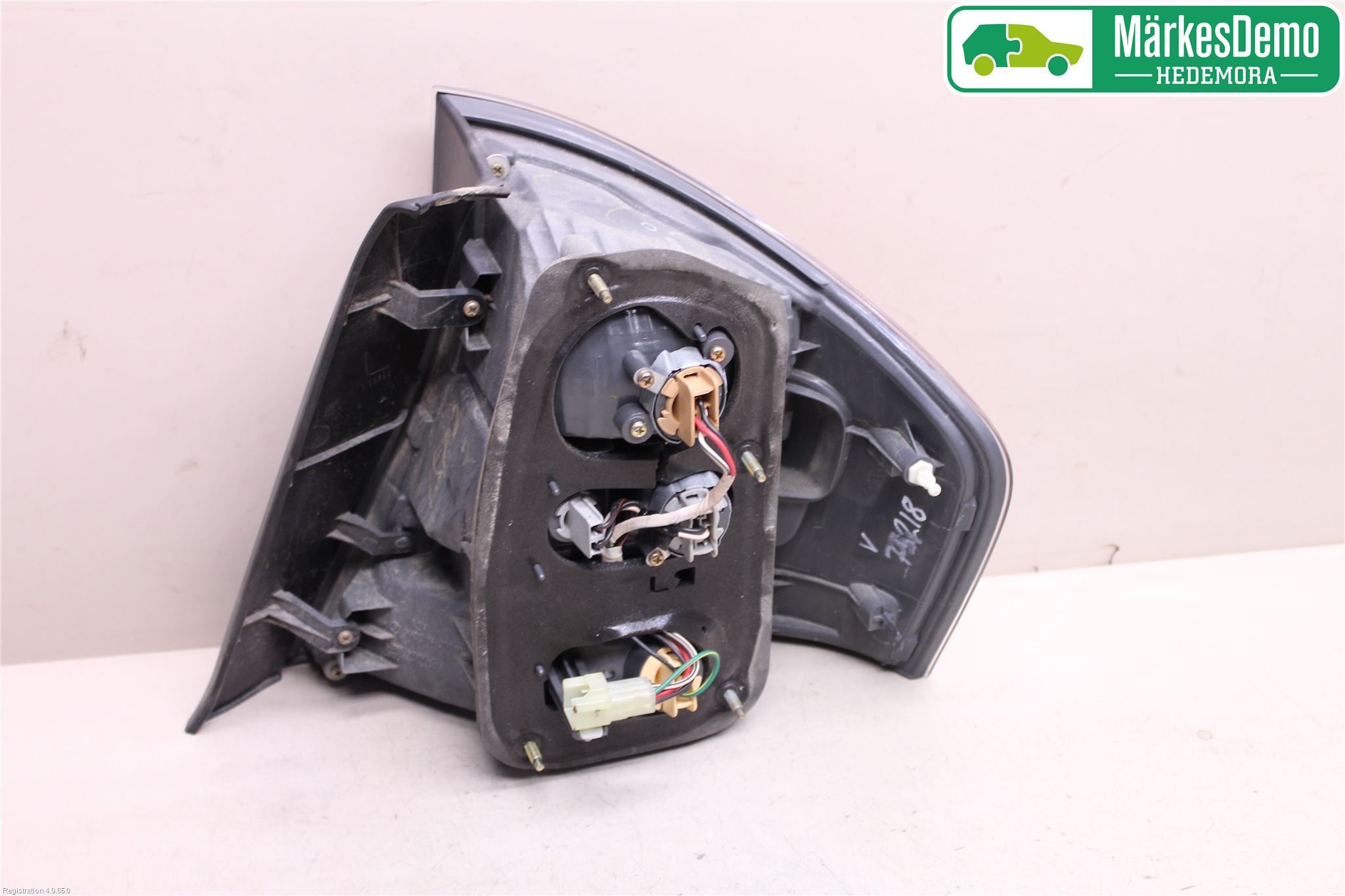 Subaru LEGACY    04-06 Bakljus Vänster