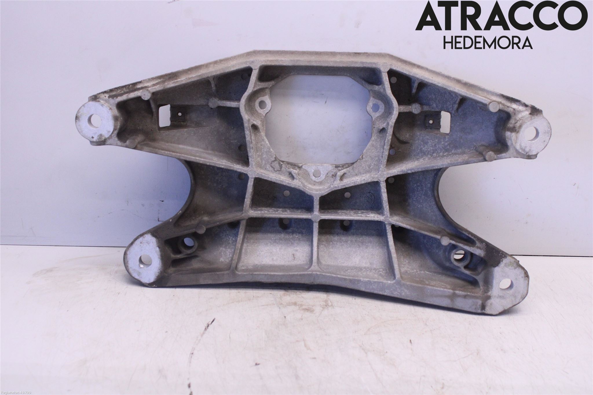 Audi A4/S4 08-11 Växellådsbalk