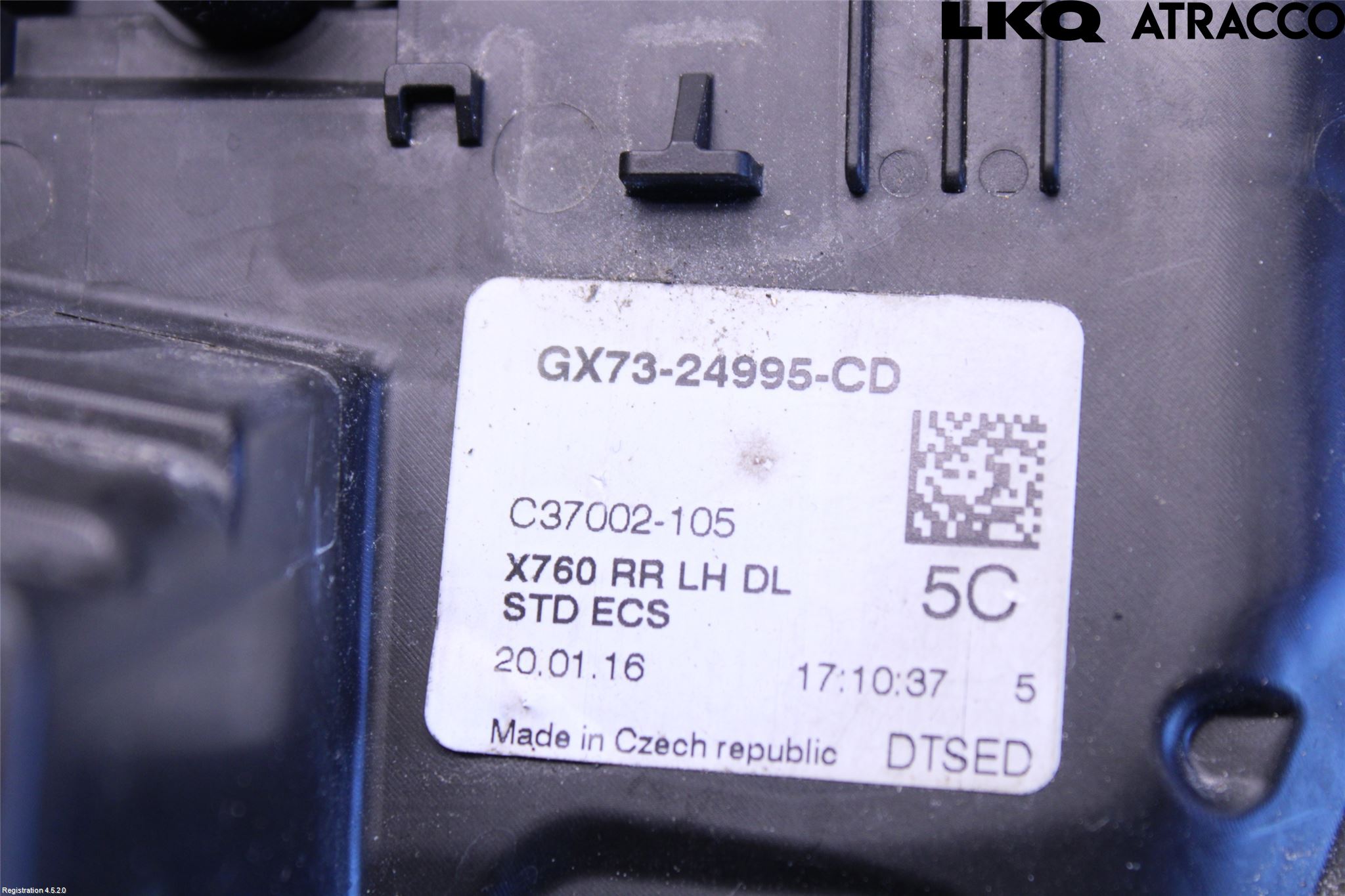 Jaguar XE (X760) 15-24 Låskista-Dörrlås