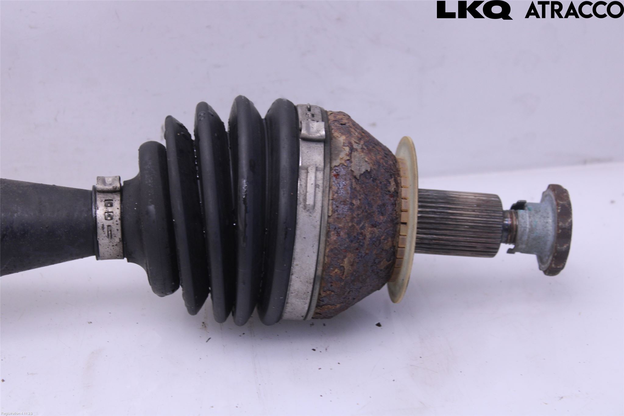 Volkswagen VW POLO 10-17 Drivaxel Fram Höger