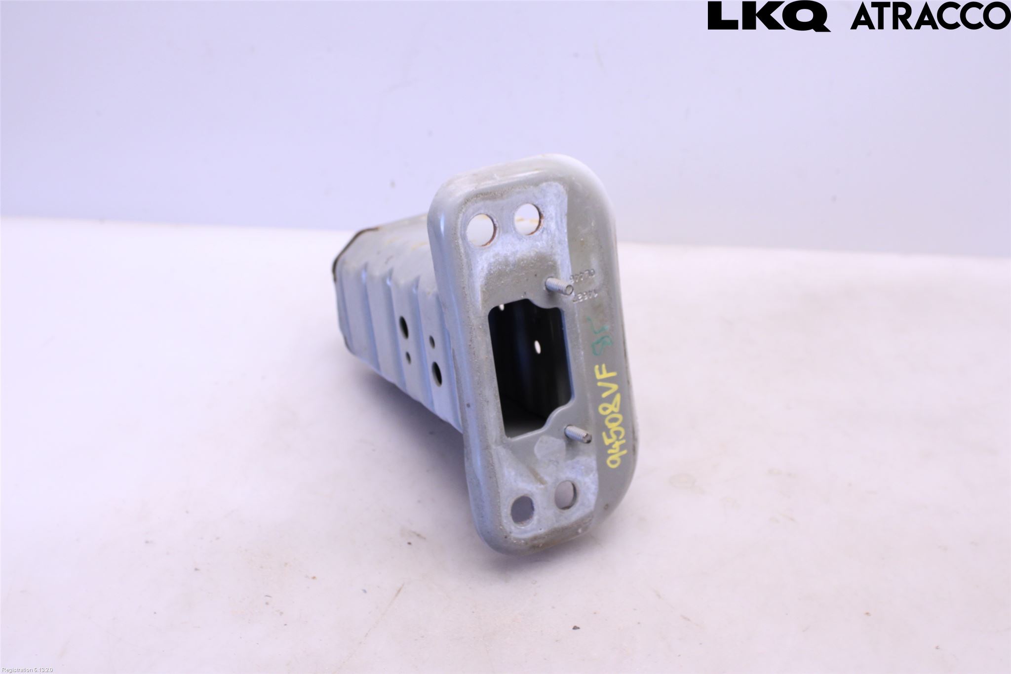 Toyota YARIS XP130 15-20 Stötfångarbärjärn Fram